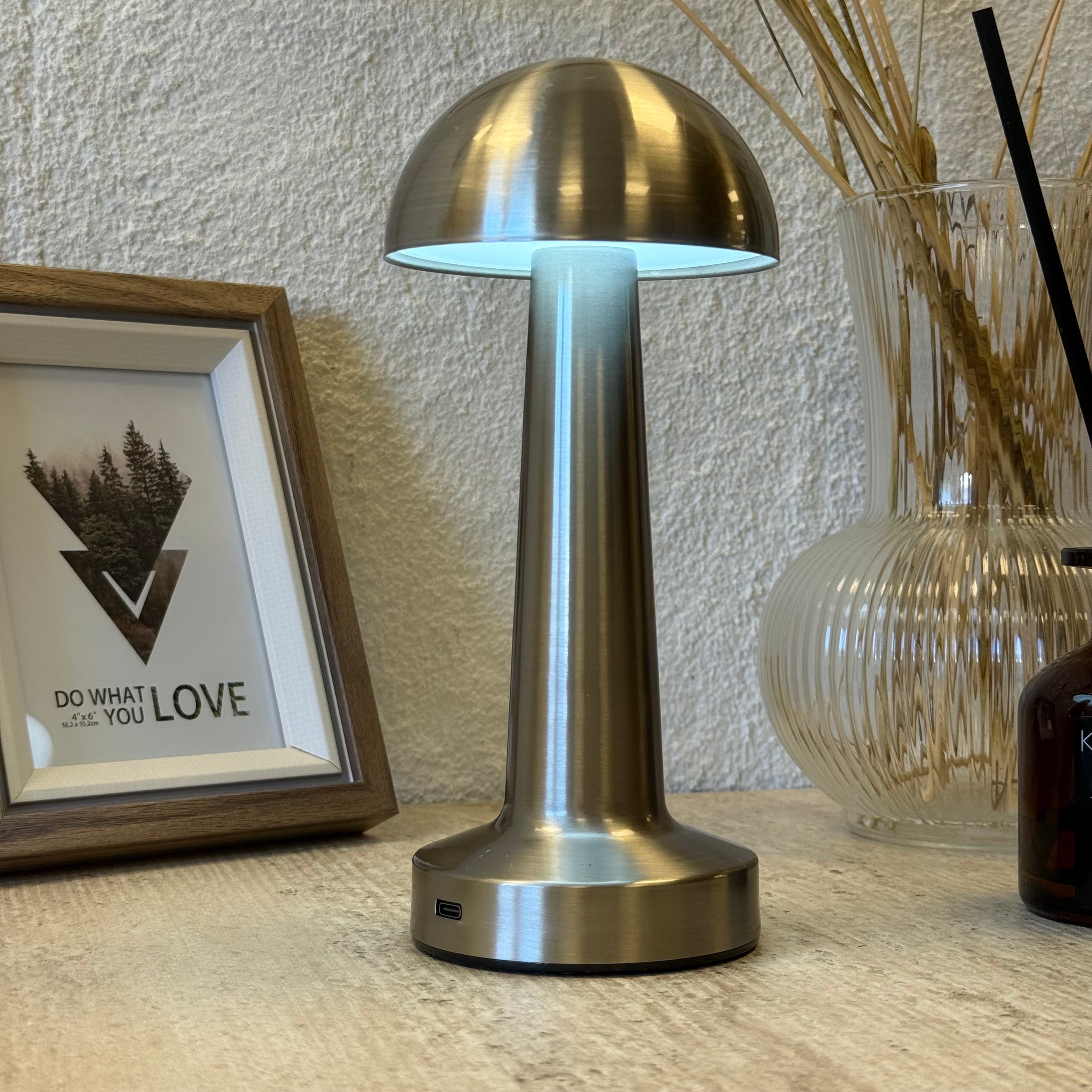 Mira Yuvarlak Masaüstü Led Lamba Şarjlı 23 cm Gümüş 