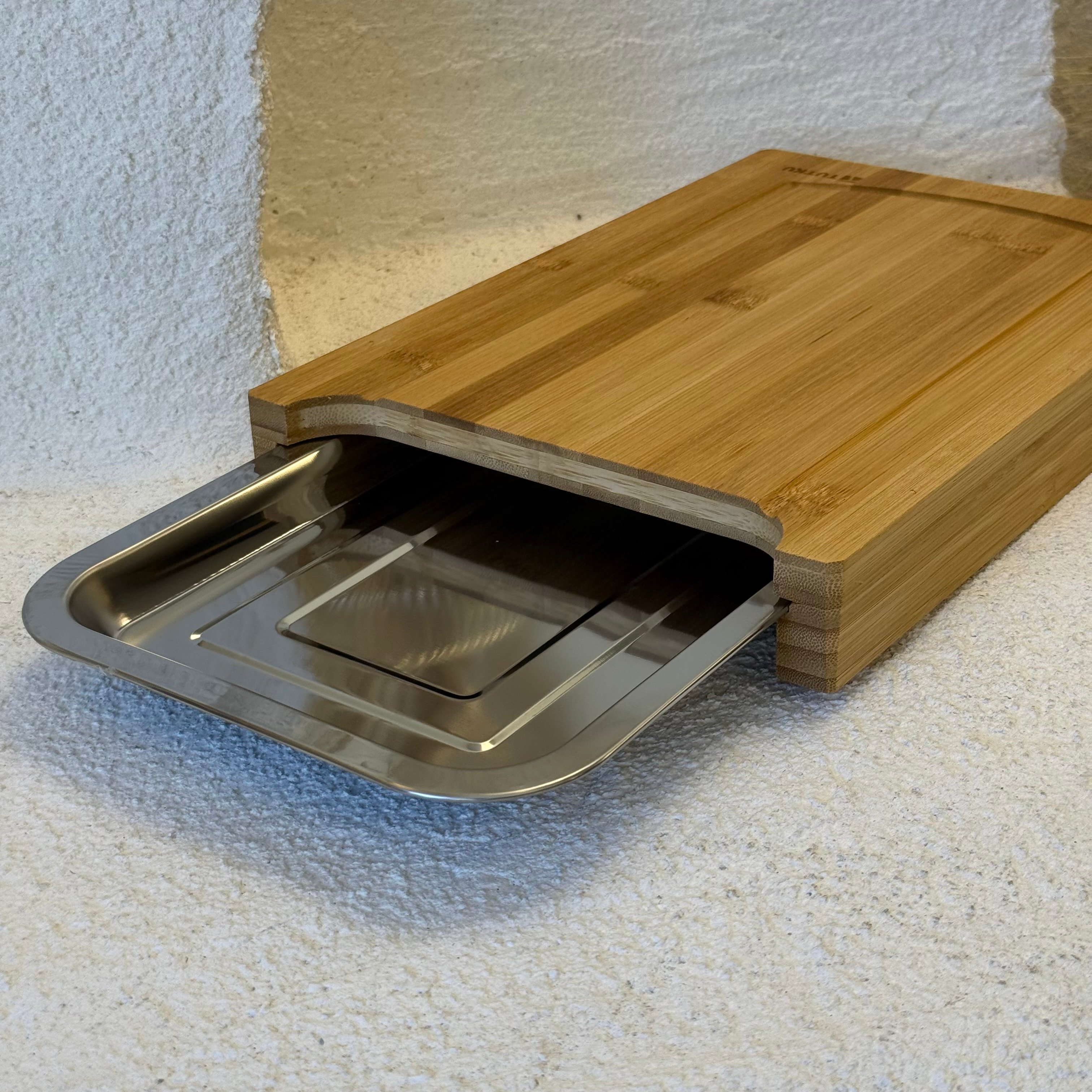 Bambu Kesim Tahtası Çelik Tepsi Hazneli 33x21 cm 