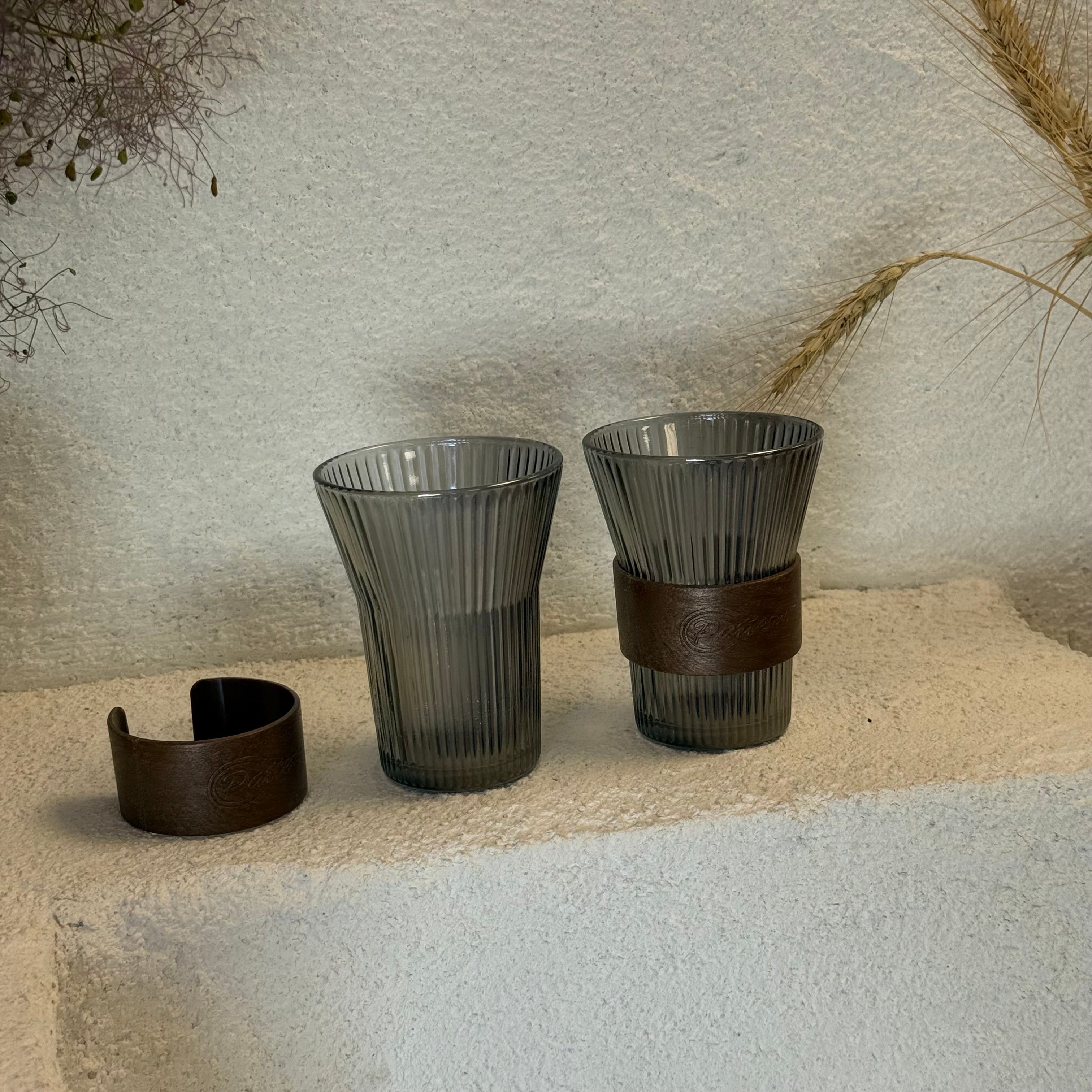 Patteru Ahşap Tutmalı Cam Bardak Füme 