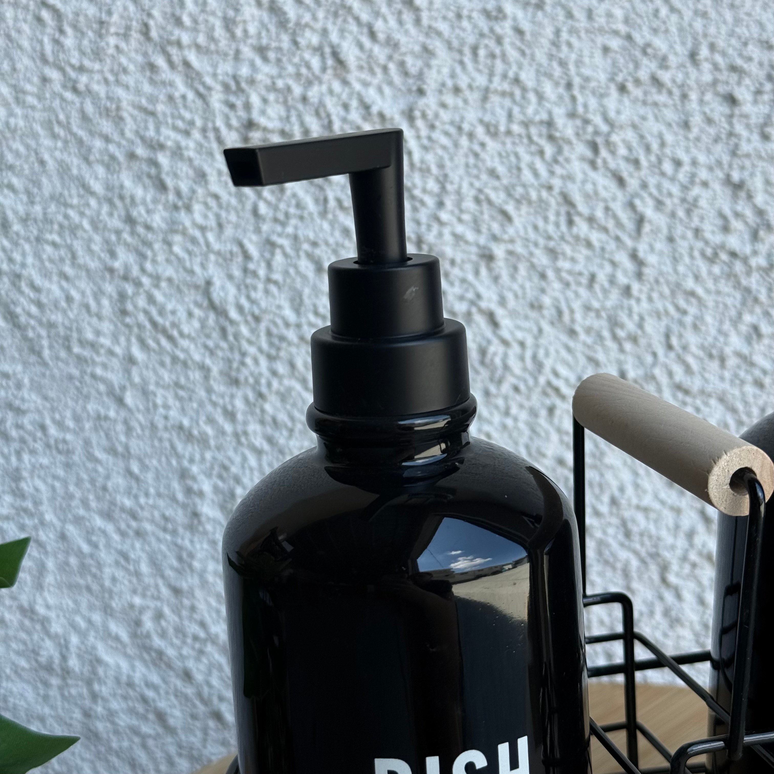 Tonish Standlı Sıvı Sabunluk Seti Siyah 
