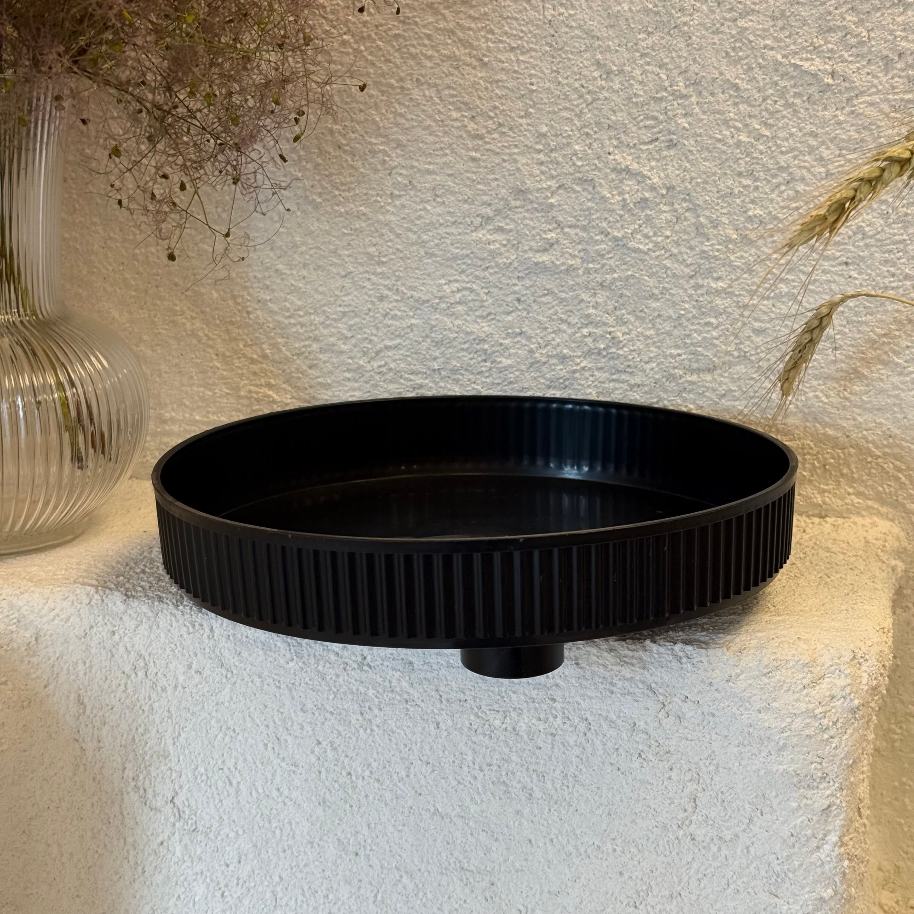 Çok Kulanışlı Plastik Tepsi Siyah 28 cm 
