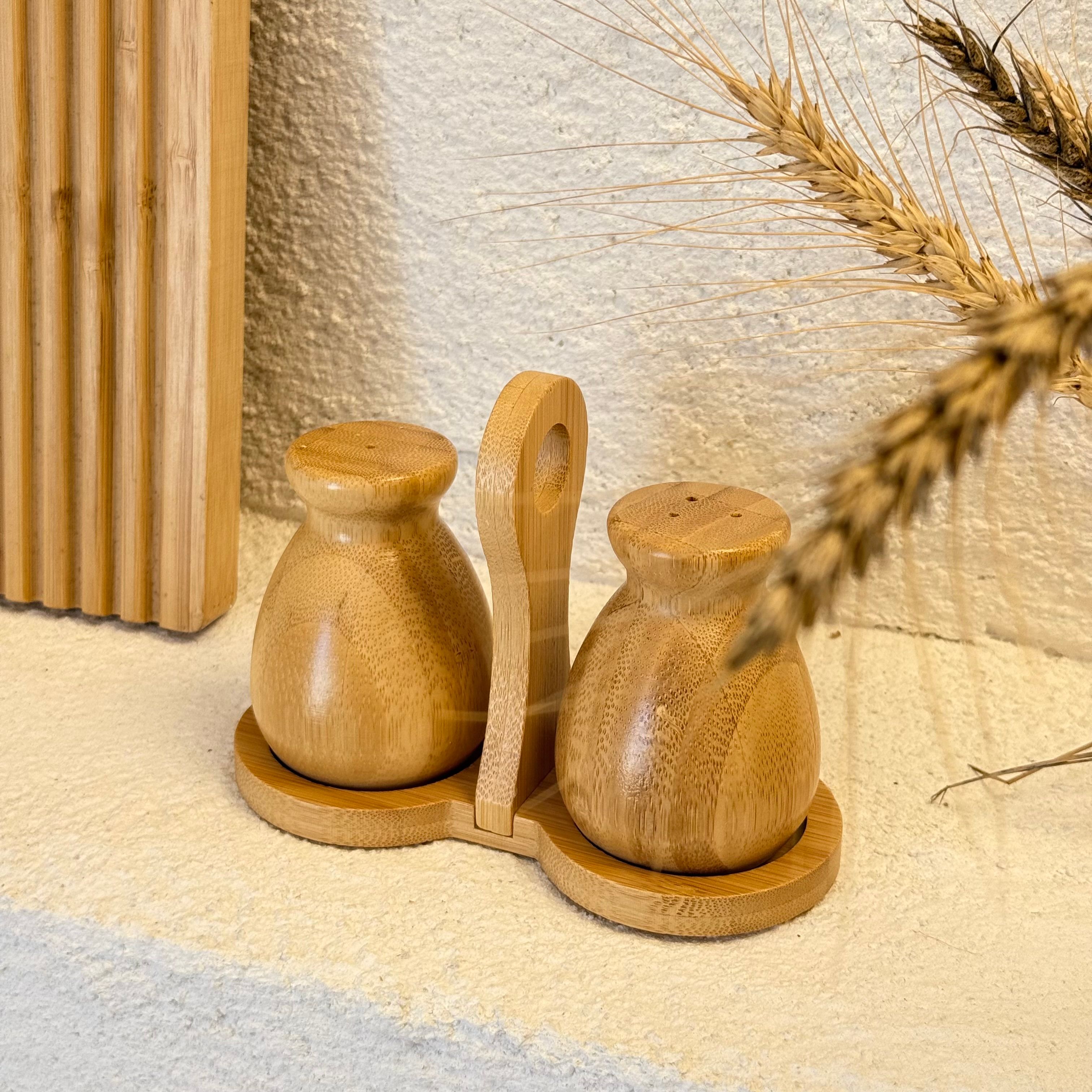 Bambu Tutmalı Stand 2 li Tuzluk Biberlik Seti 