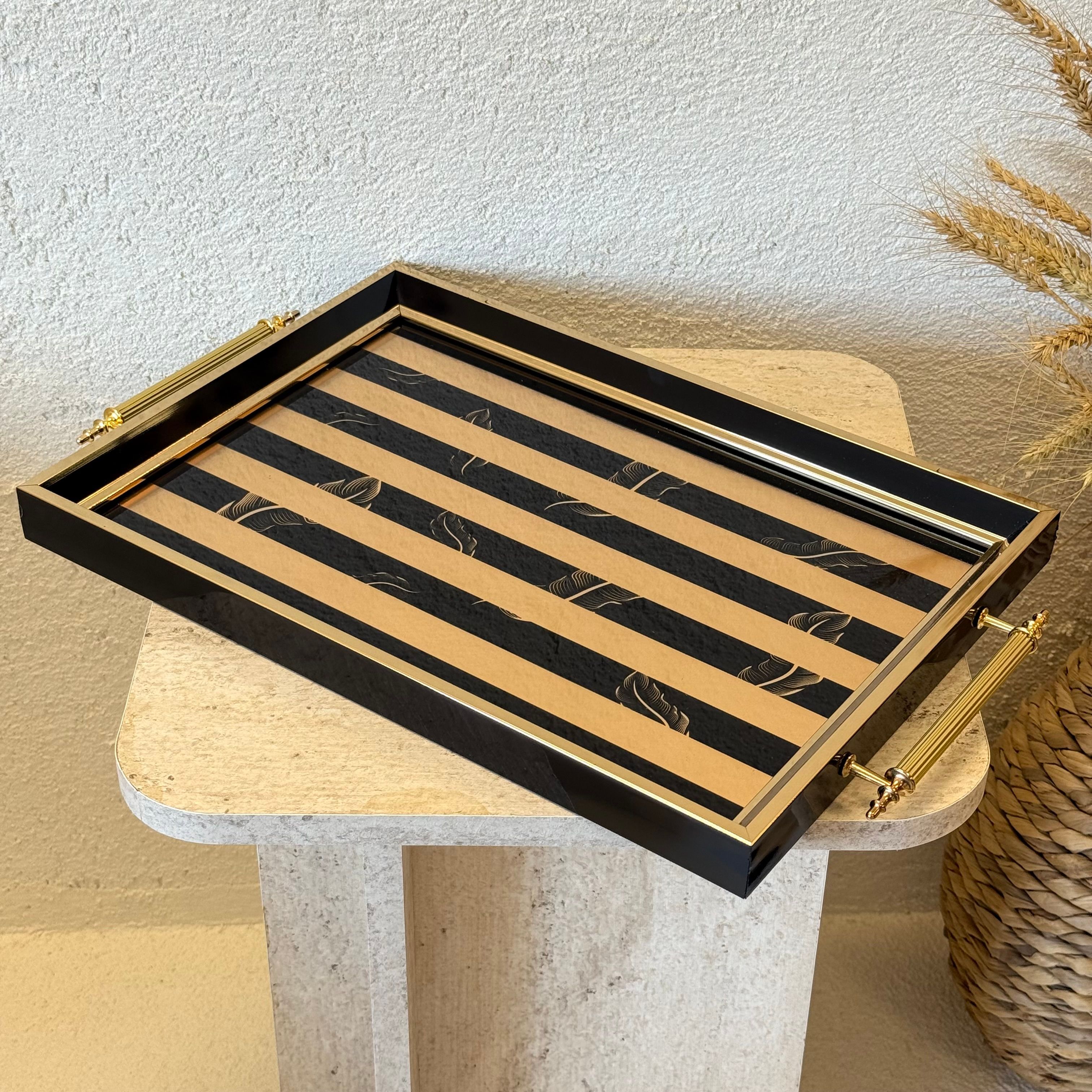 Peri Büyük Boy Lüks Gold Detaylı Tepsi Siyah 48x29 cm 
