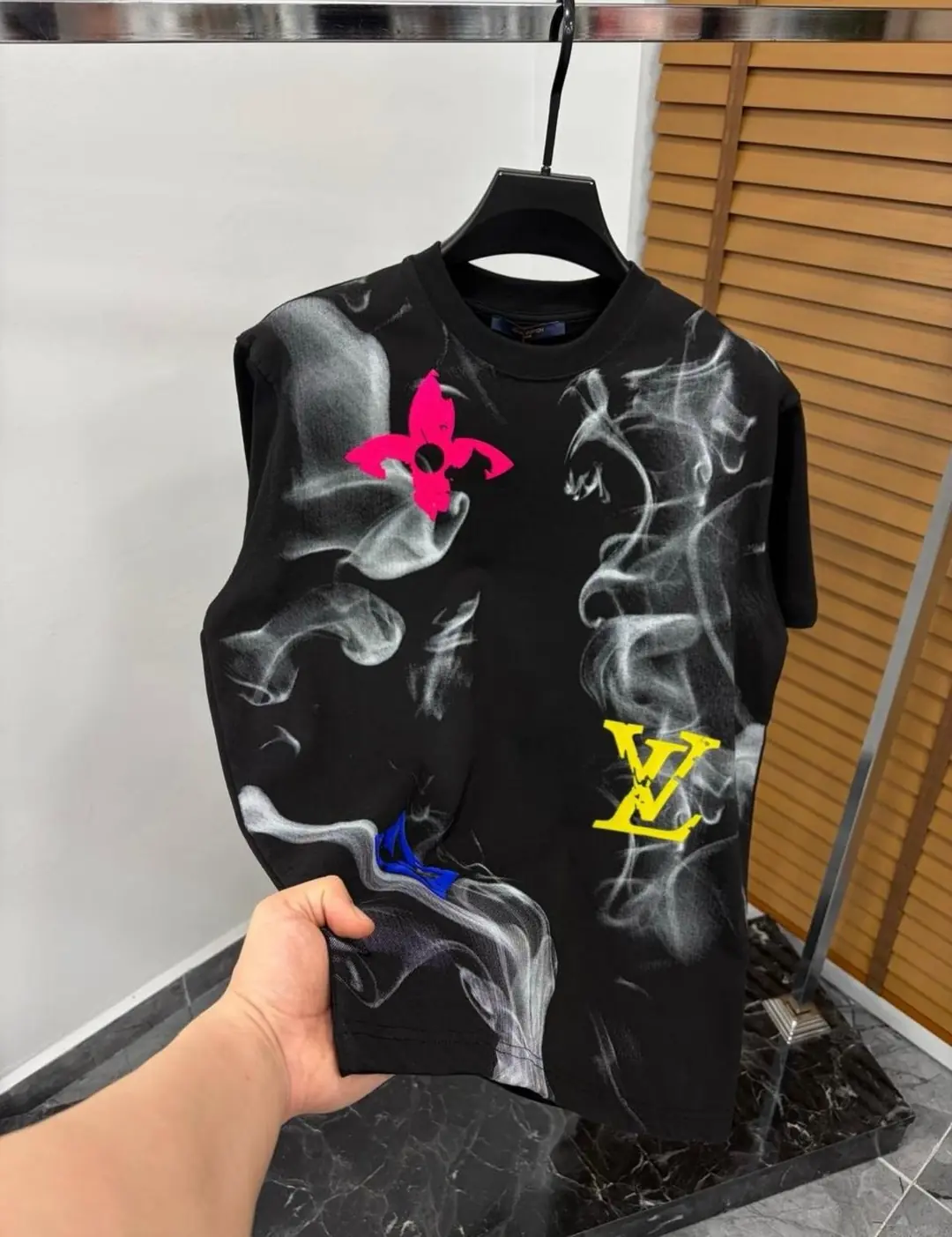 LOUIS VUITTON T-SHIRT
