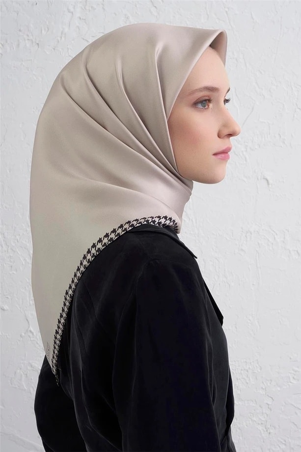 Armine Eşarp İpek Tivil 26K-AR-9443DT