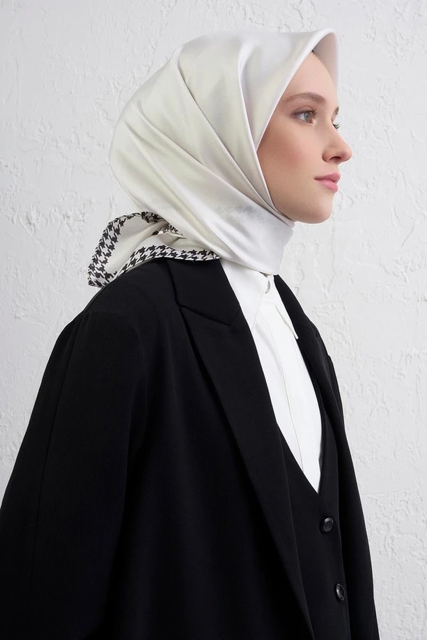 Armine Eşarp İpek Tivil 26K-AR-9443DT - 3