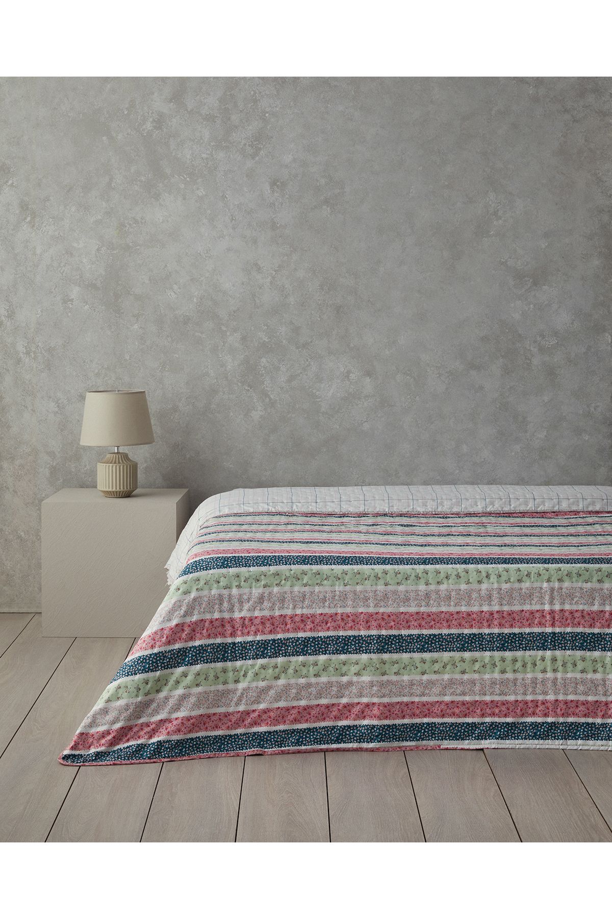 Blossom Lines Tek Kişilik Çok Amaçlı Örtü Pembe