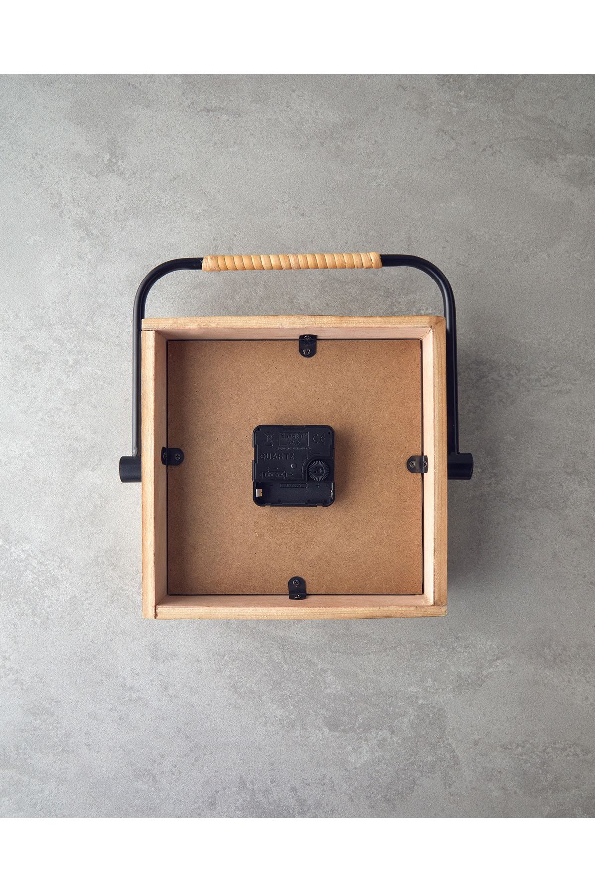 Karmen Ahşap Masa Saati Naturel