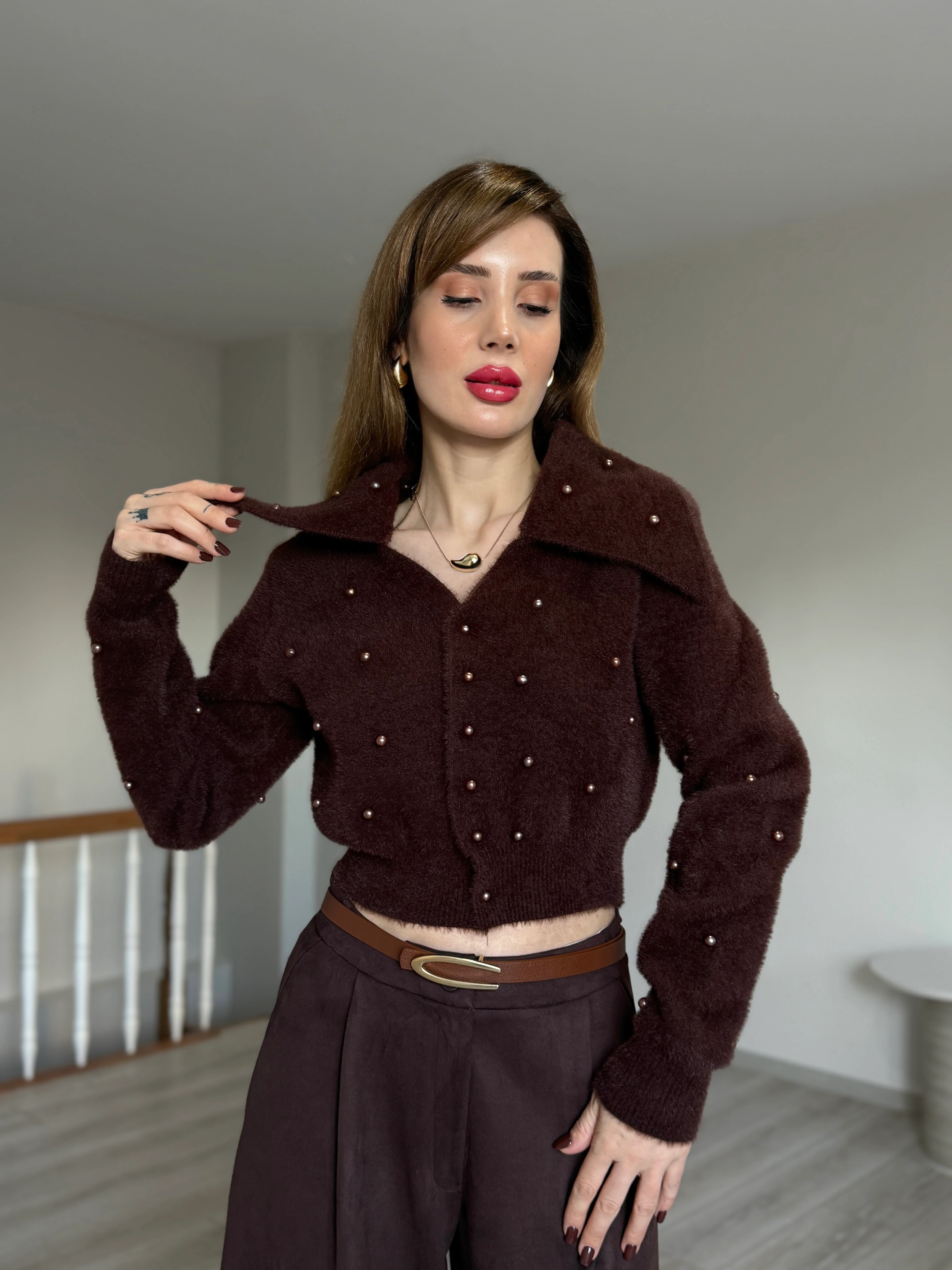 Düğmeli İnci Detaylı Hırka - acı kahverengi