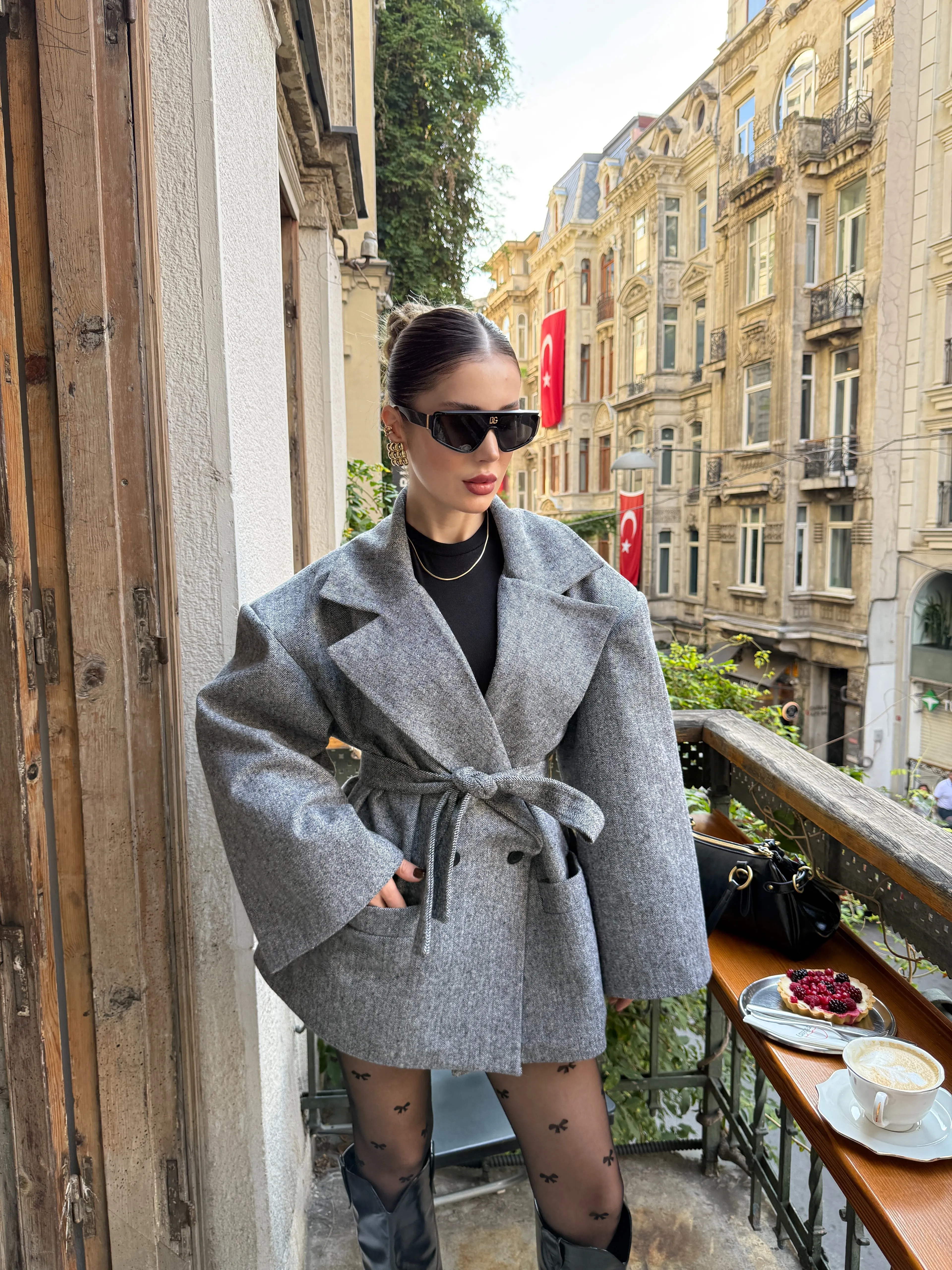 Apolet Detay Kuşaklı Kaban