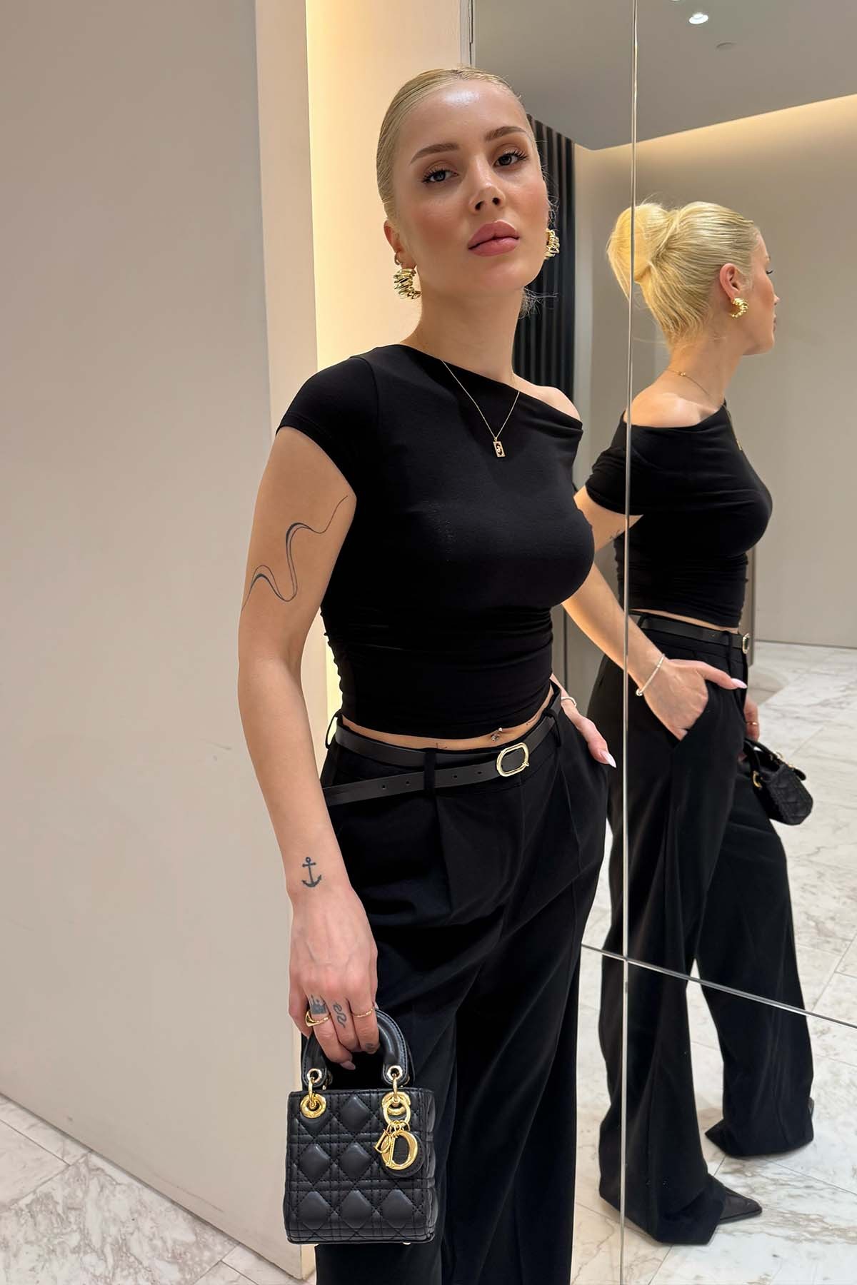 Kayık Yaka Büzgülü Crop