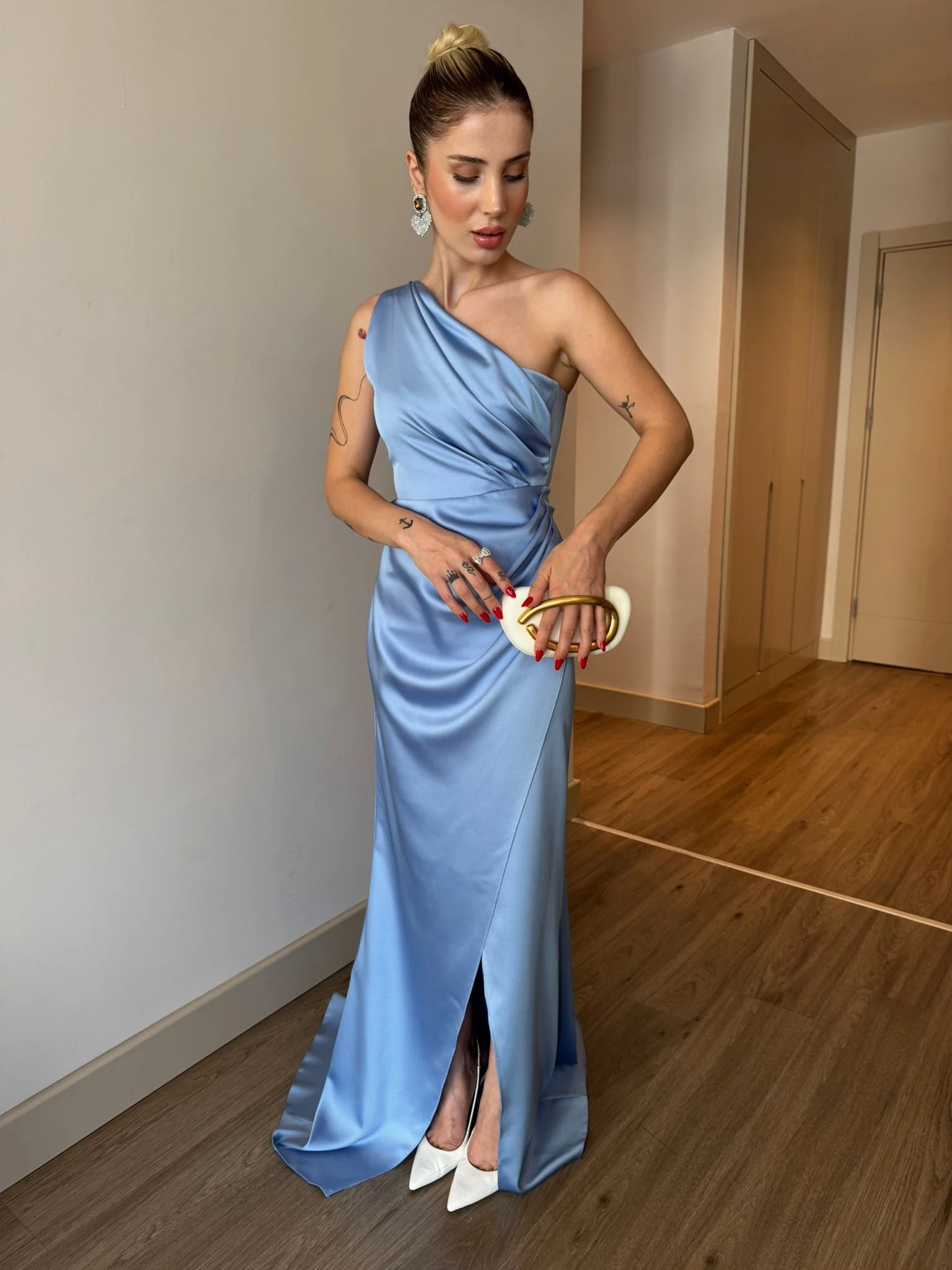 Tek Omuz Saten Abiye