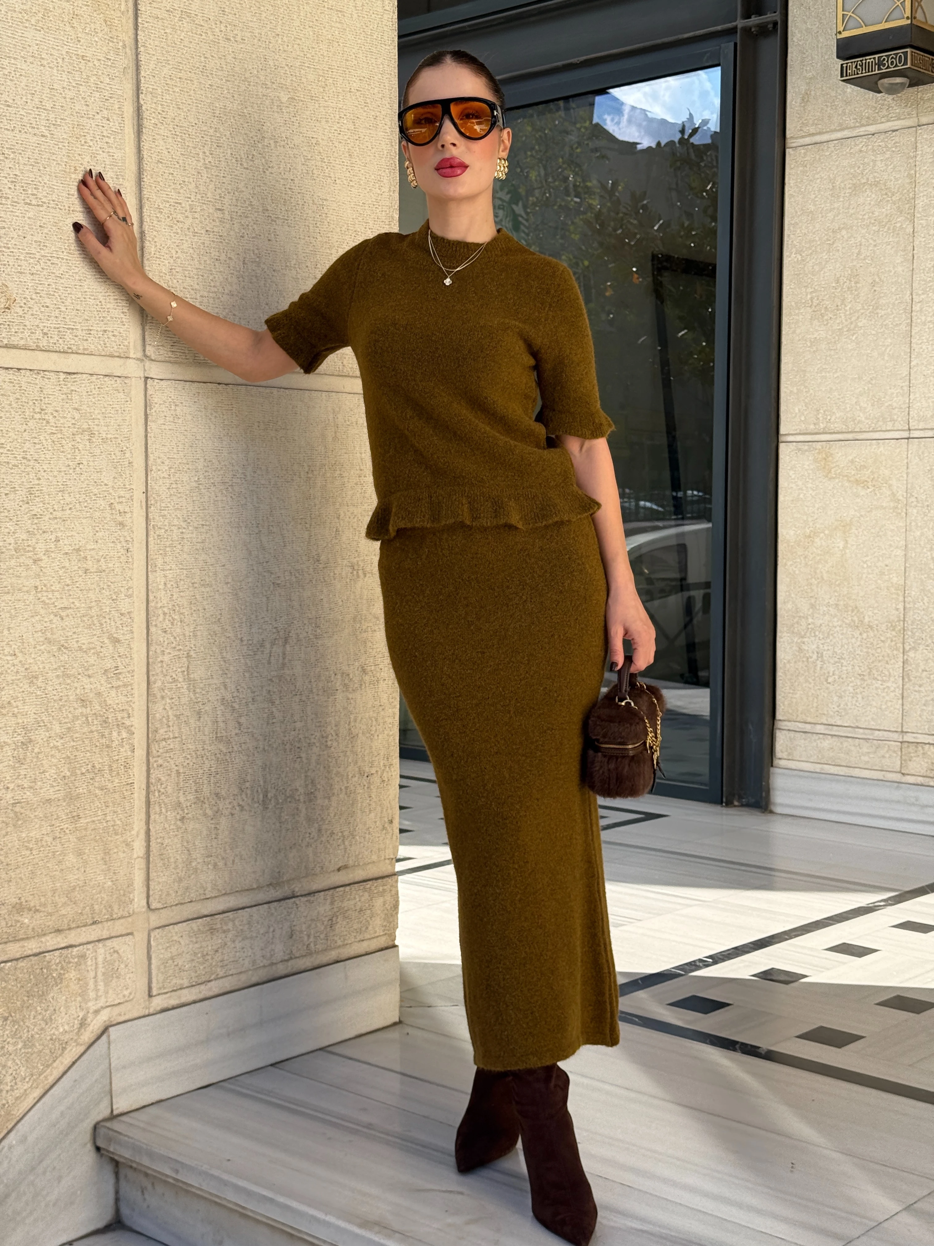 Fırfır Detaylı Uzun Triko Etekli Takım - Yağ Yeşili