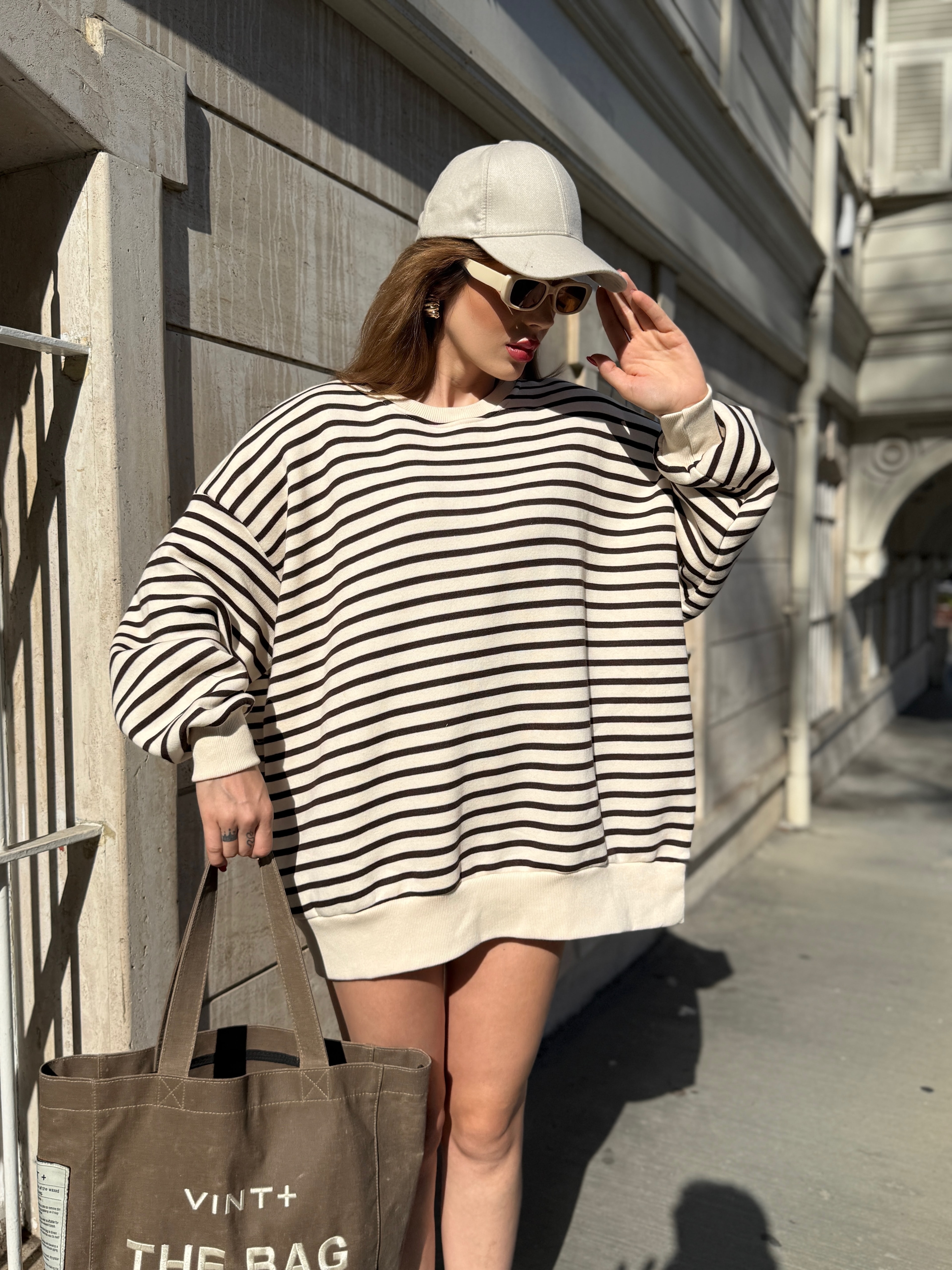 Çizgili Oversize  Şardonlu Sweat  - Kahverengi