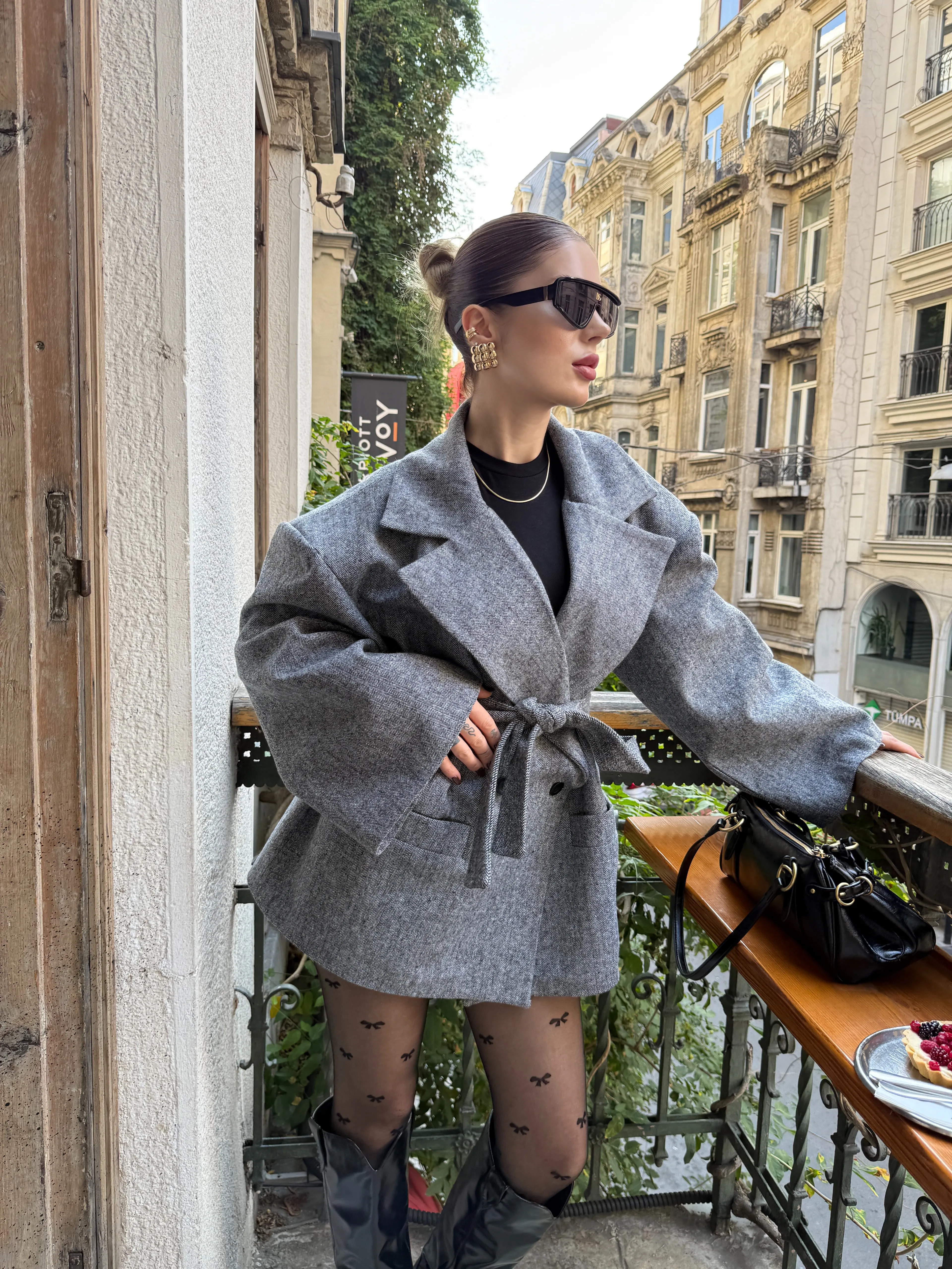 Apolet Detay Kuşaklı Kaban