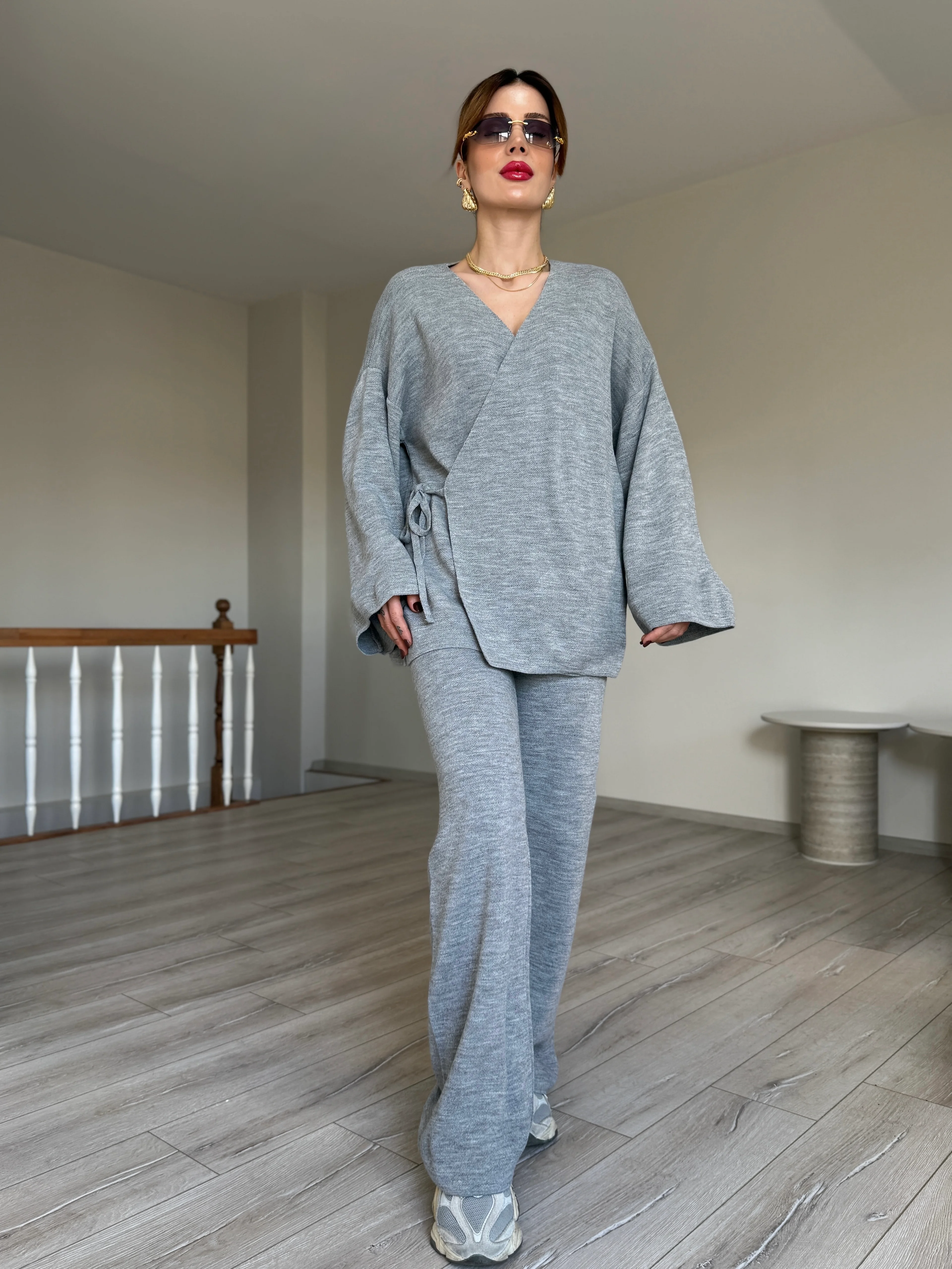 Yandan Bağlamalı Triko Takım