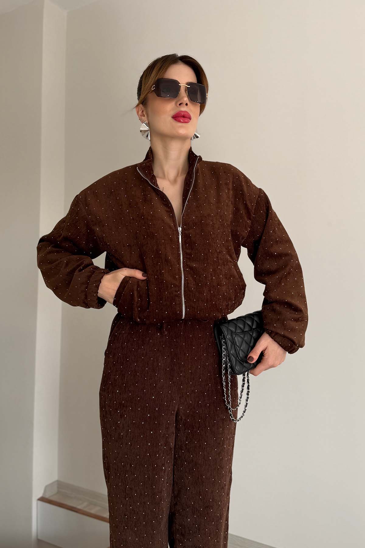 Kadife Taşlı Takım