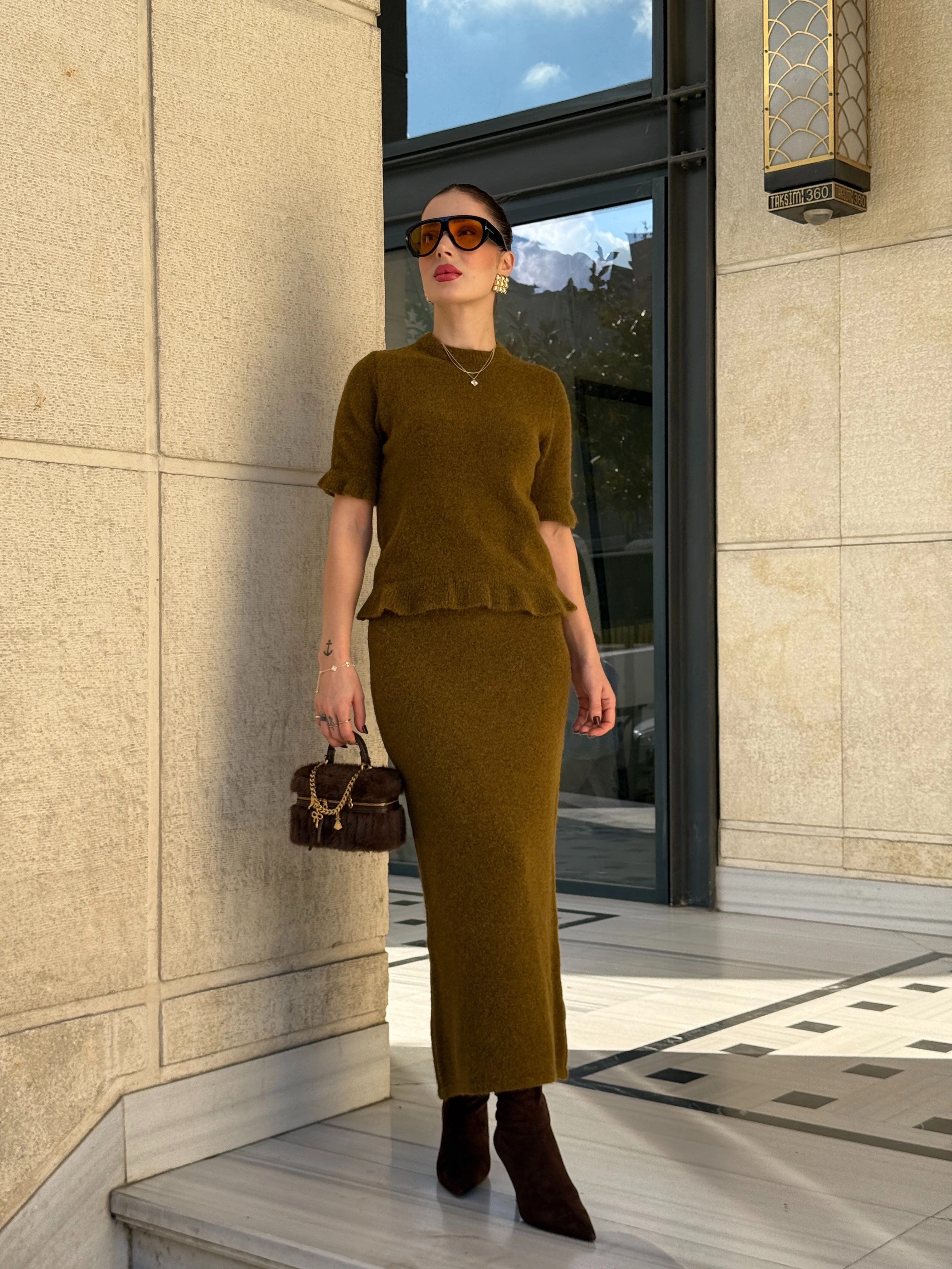 Fırfır Detaylı Uzun Triko Etekli Takım