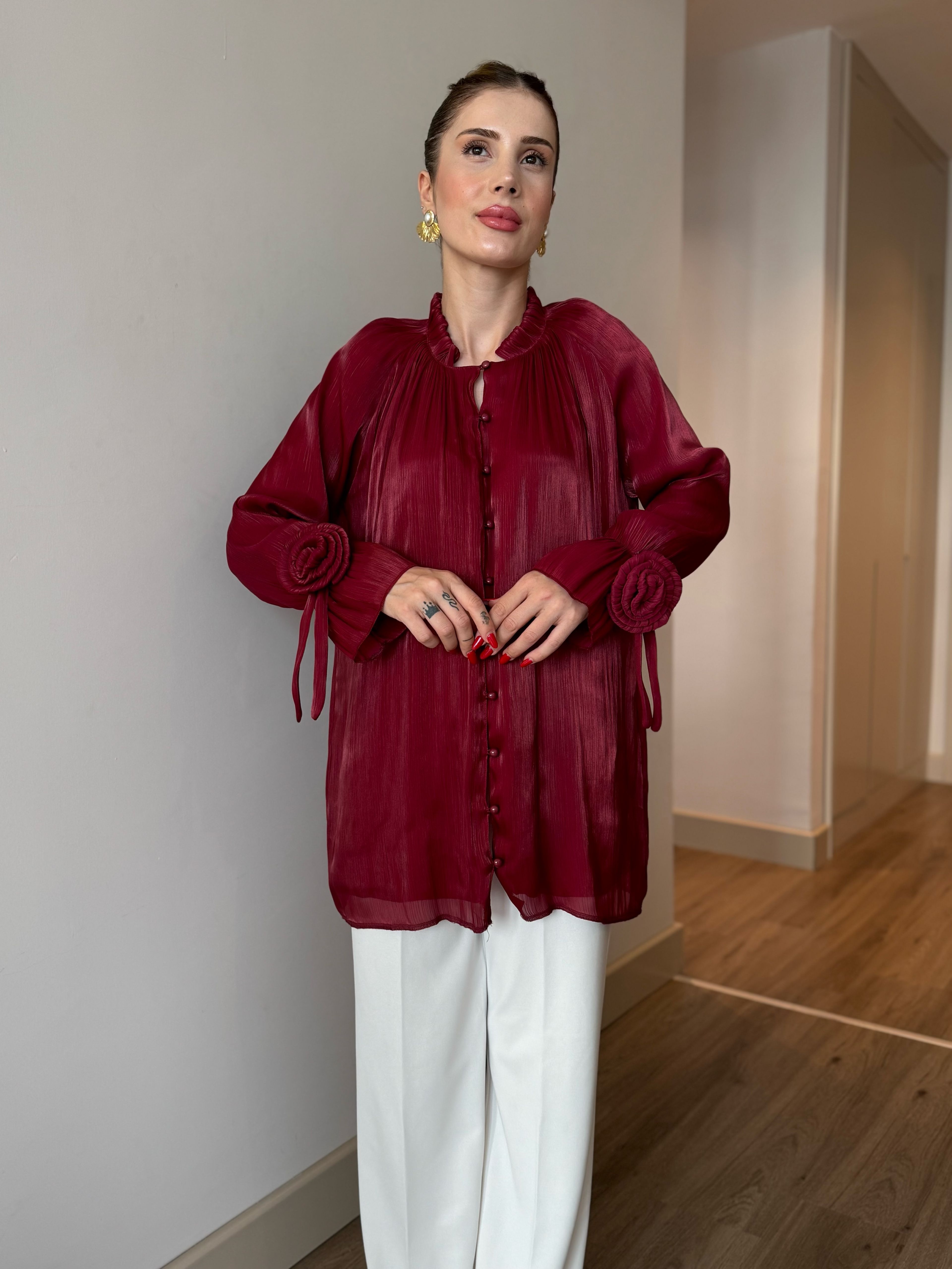 Volanlı Gül Detaylı Gömlek - Bordo