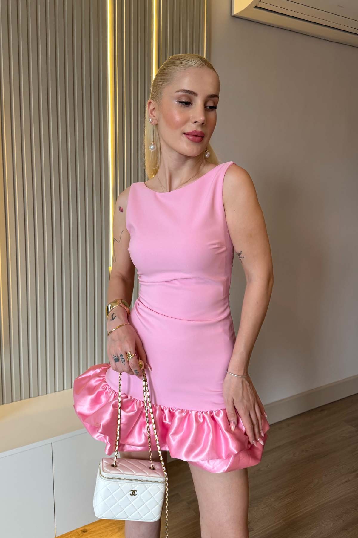 Violetta Eteği Saten Sırt Dekolteli Elbise - Pembe