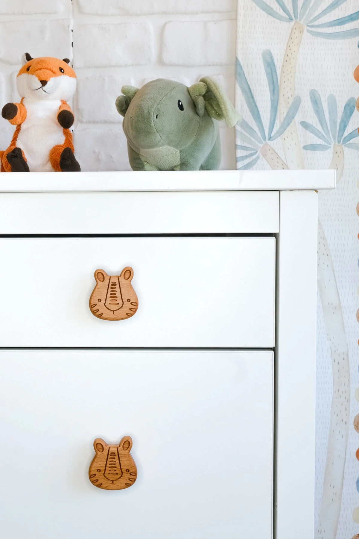 Ay Desenli (1 ADET) Bebek Çocuk Odası Ahşap Mobilya Dolap Çekmece Kulpu - kaplan