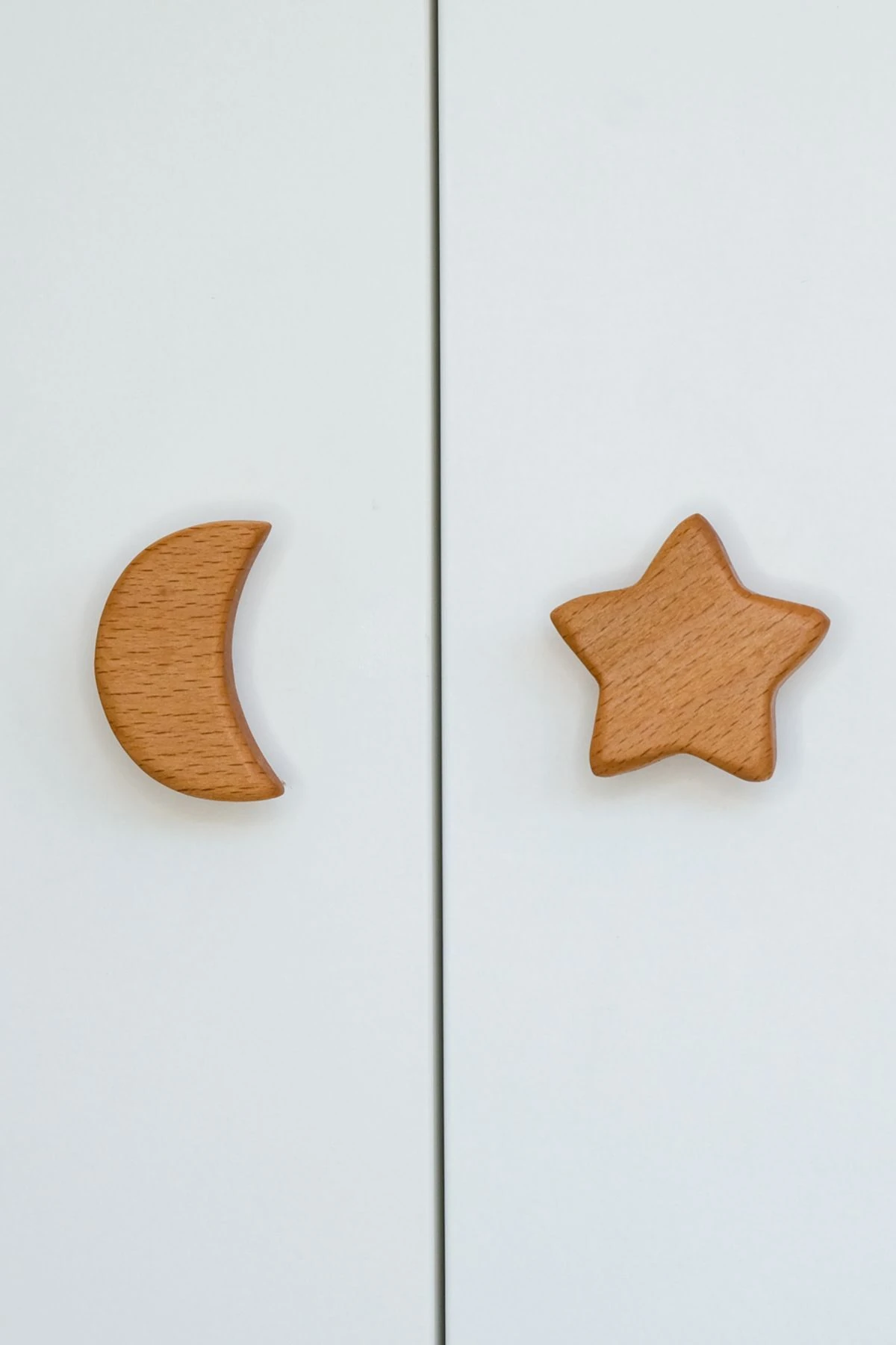 Ay Ve Yıldız Desenli (2 ADET) Bebek Çocuk Odası Ahşap Mobilya Dolap Çekmece Kulpu