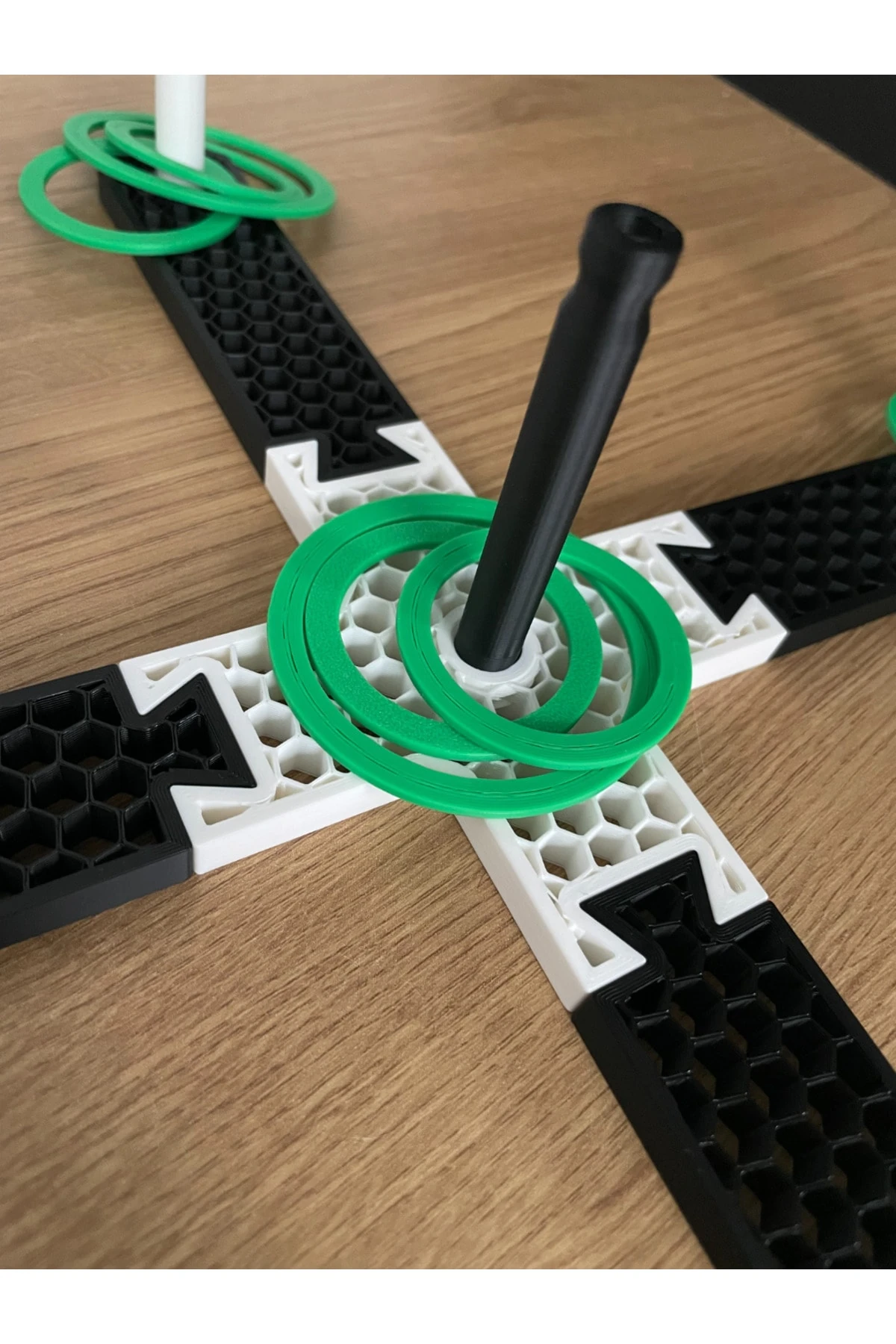 Halka Atma Oyunu - Eğitici ve Eğlenceli El Becerisi Oyuncağı