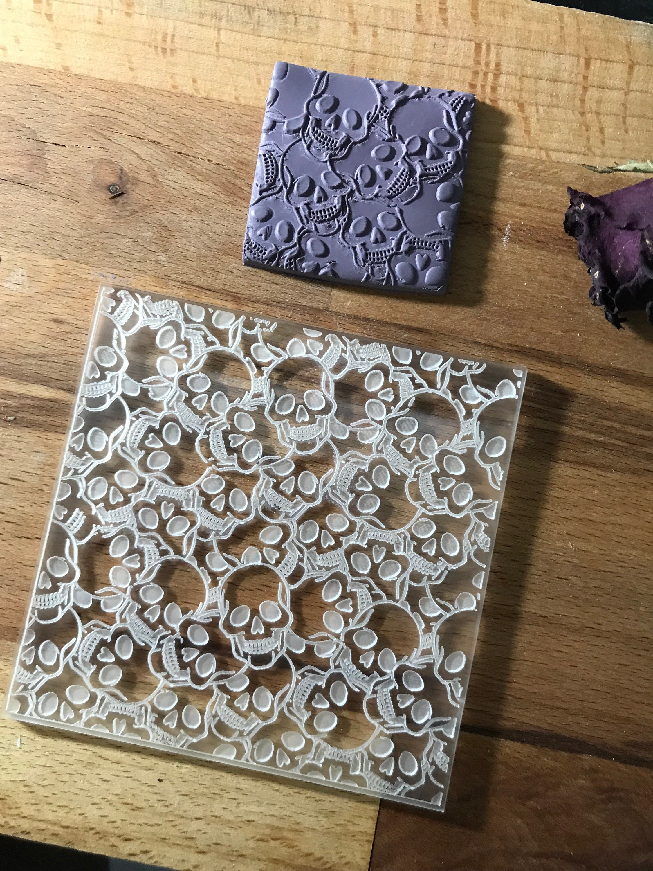 Skull Rubber Texture Mat, Embosser Stamp, Acrylic Clay Texture, Polymer Clay Texture Sheet, Skull Stempel ,Ceramic Earring Supplies