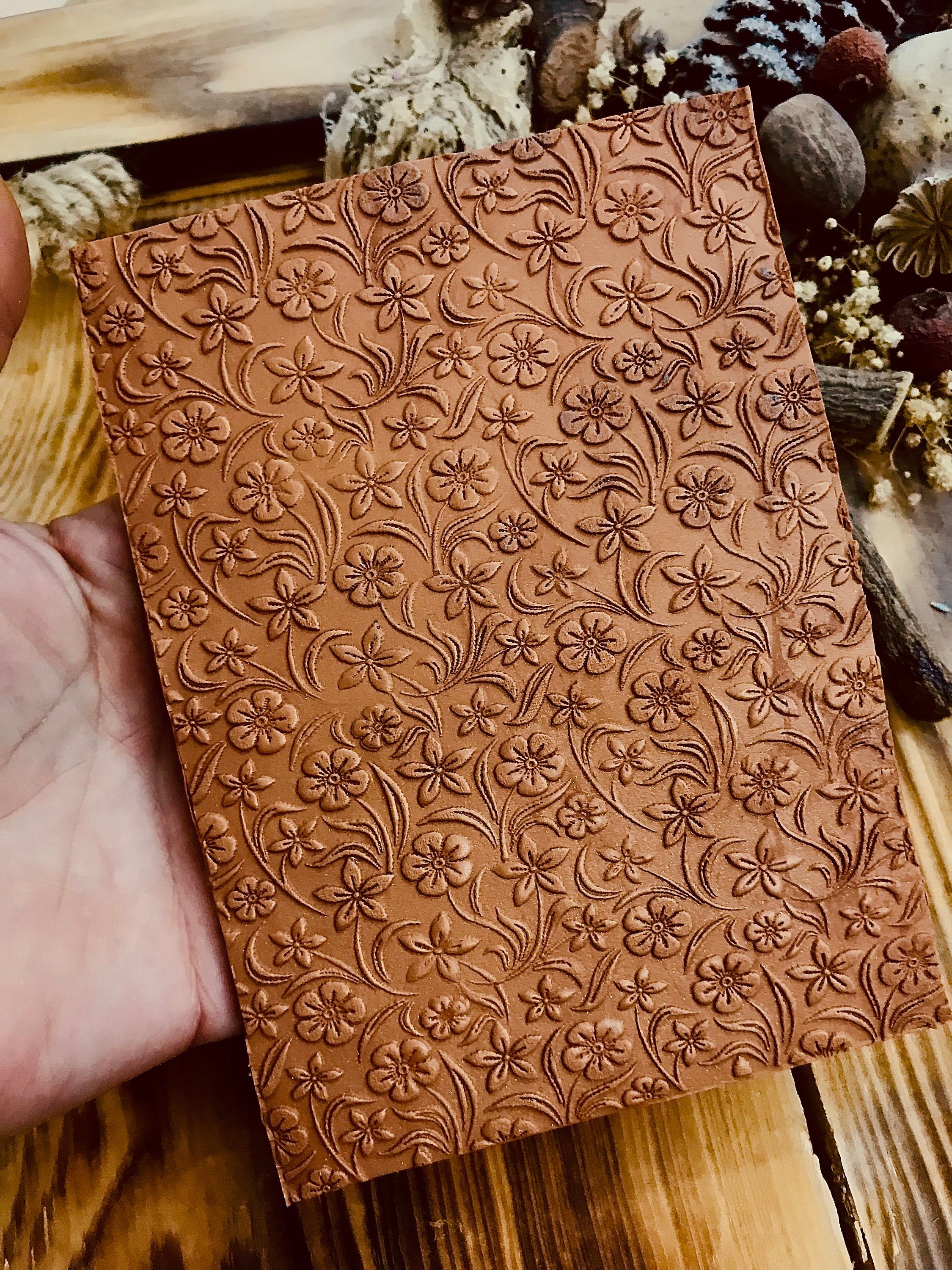 Floral Texture Mat 10x14cm – Small Flower Pattern Rubber Sheet for Polymer Clay & Air Dry Clay – Earring & Jewelry Making Tool
