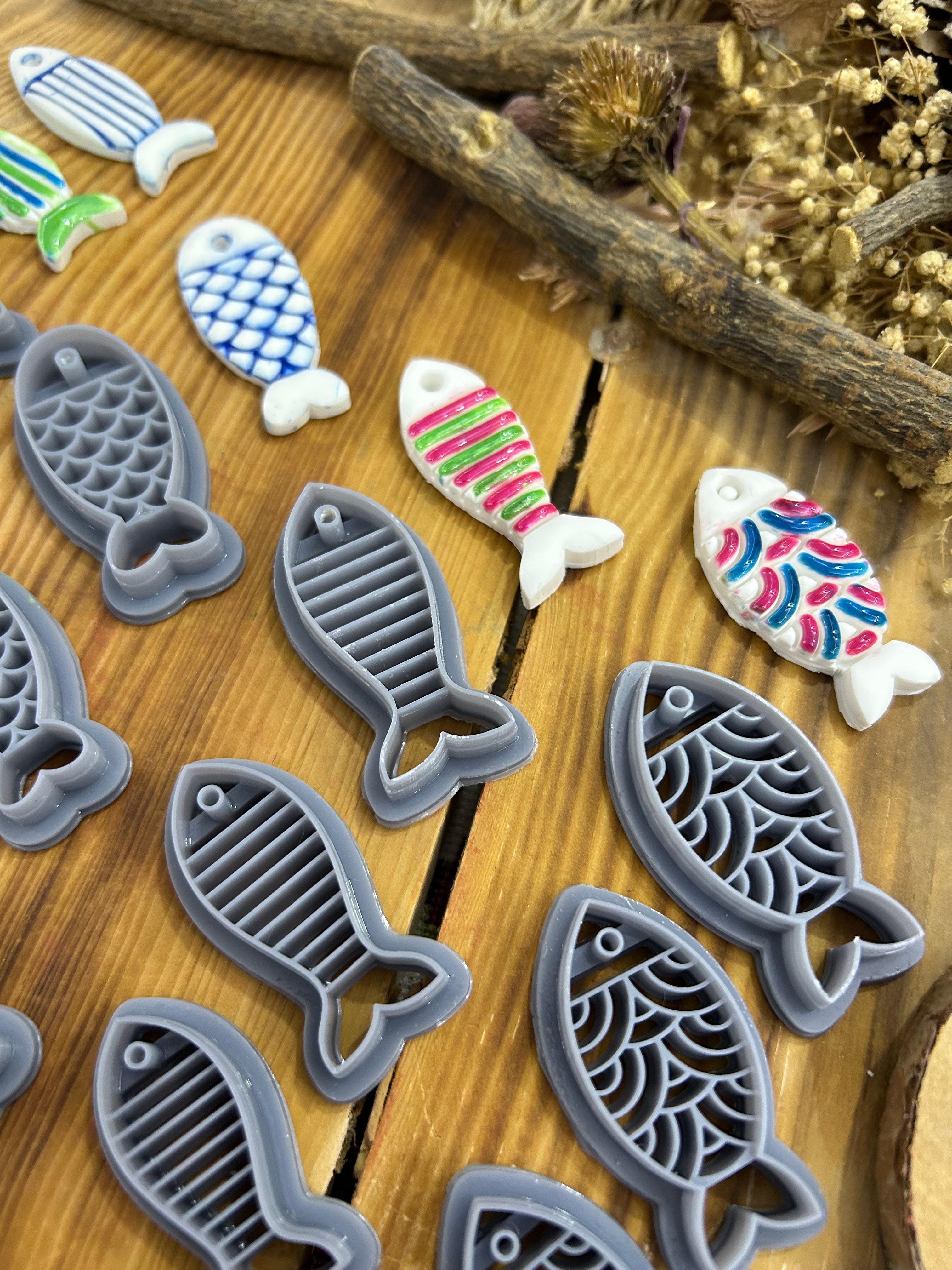 Fish Cutter Set – 4 Polymer Clay Cutters with Stripe & Scale Patterns – 3D Printed Fish Shape – Available in 25mm to 45mm Sizes
