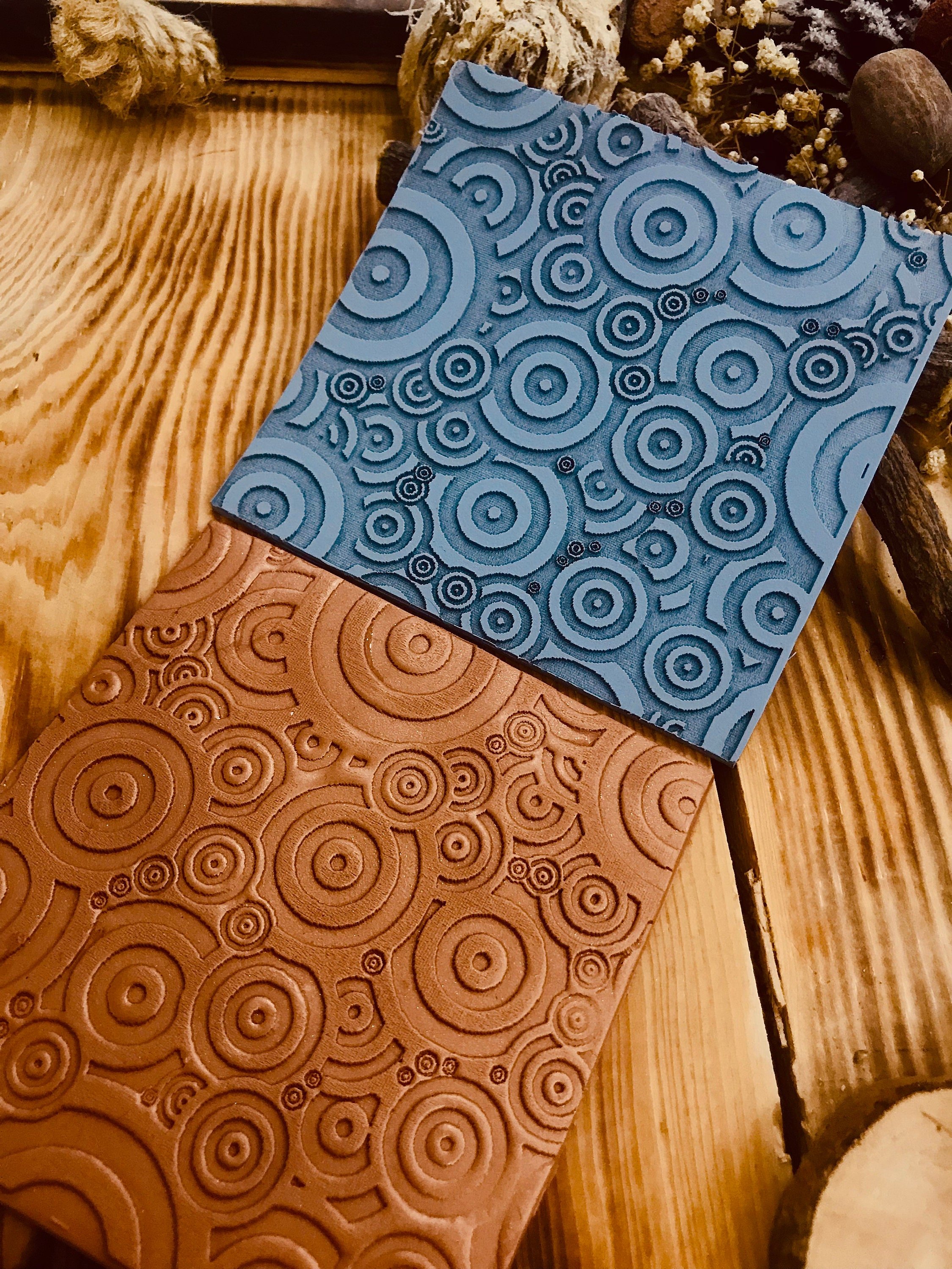 Circle Geometrical Pattern Rubber Texture Mat – 10x10 cm Rubber Sheet for Polymer Clay, Jewelry Making & Clay Rolling Tools