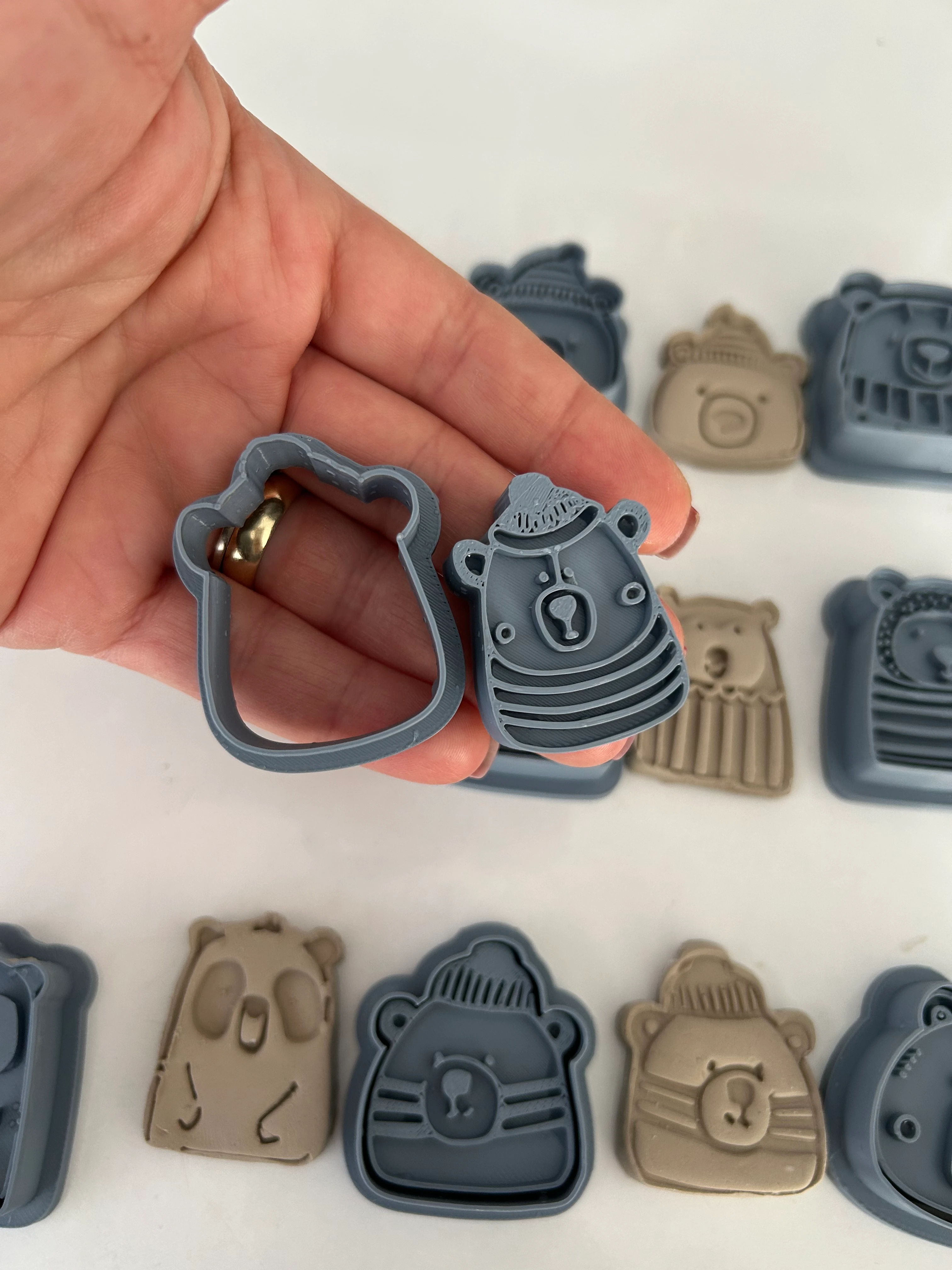 Kawaii Bear Figurines – 5 or 10 Stamp+Cutter | Brooch, Magnet, Desk Decor