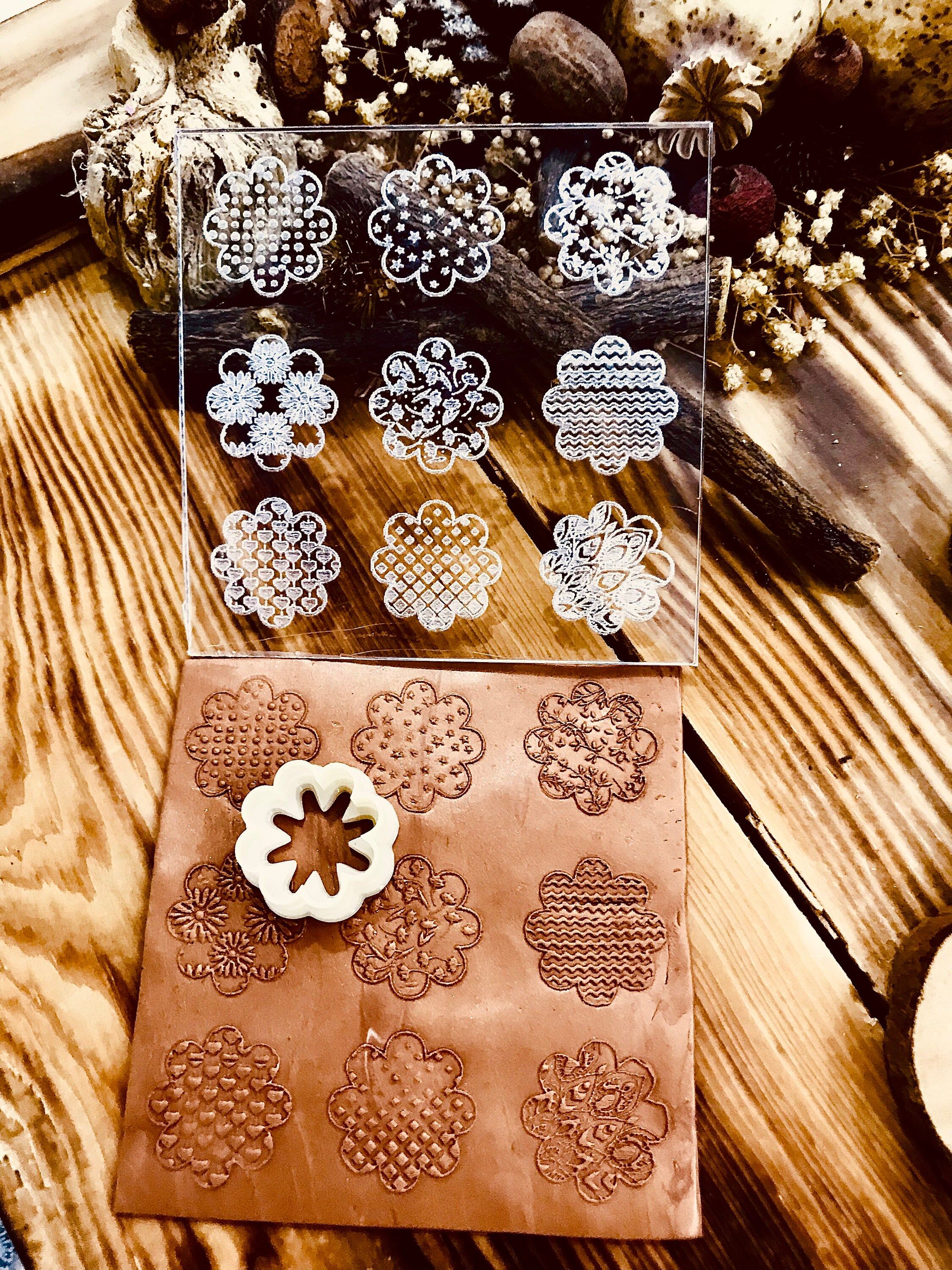 Floral Texture Mat with Gift Cutter – 10x10 cm Rubber or Acrylic Stamp for Polymer Clay, Air Dry Clay & Fondant Crafts