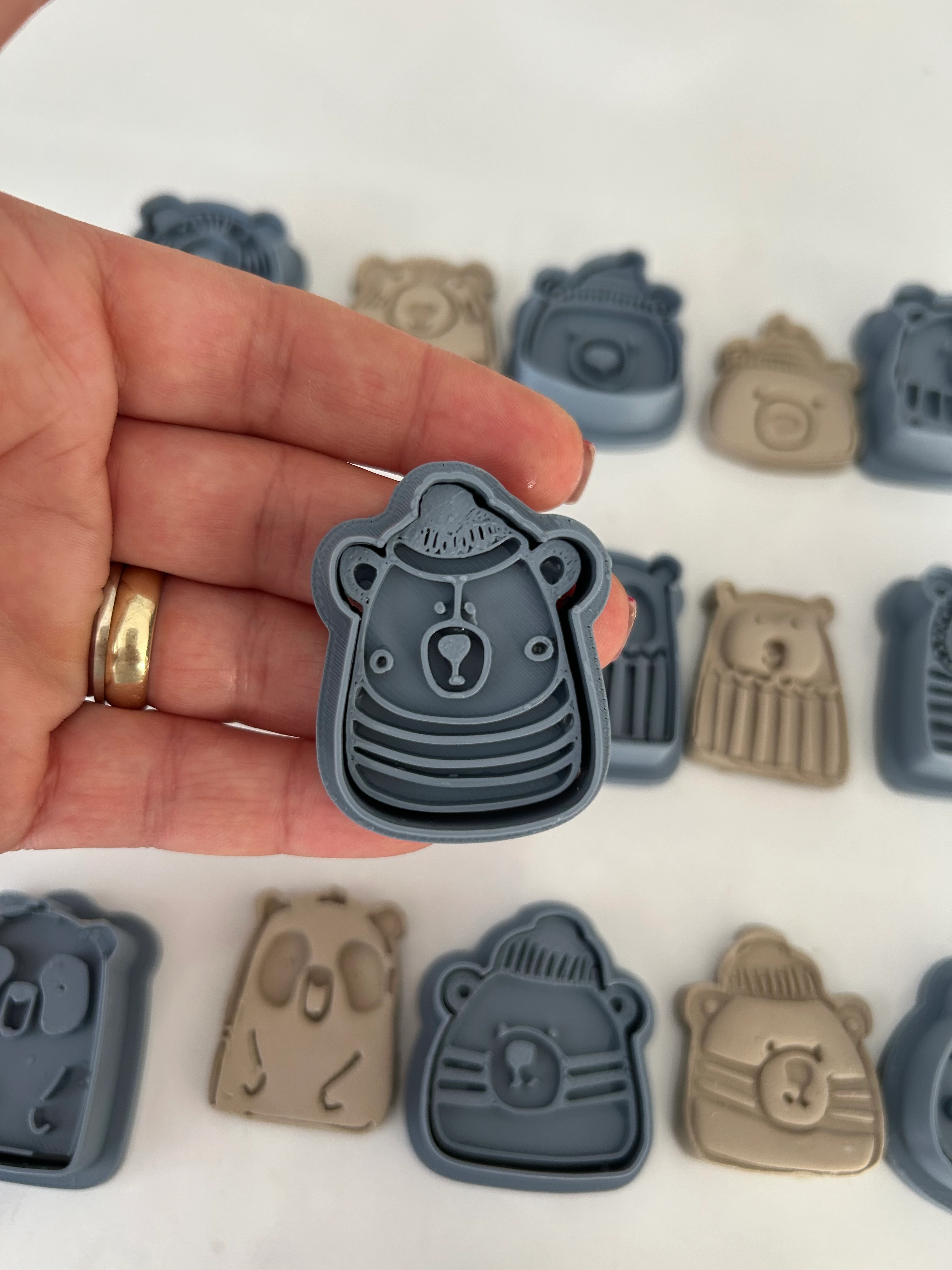 Kawaii Bear Figurines – 5 or 10 Stamp+Cutter | Brooch, Magnet, Desk Decor