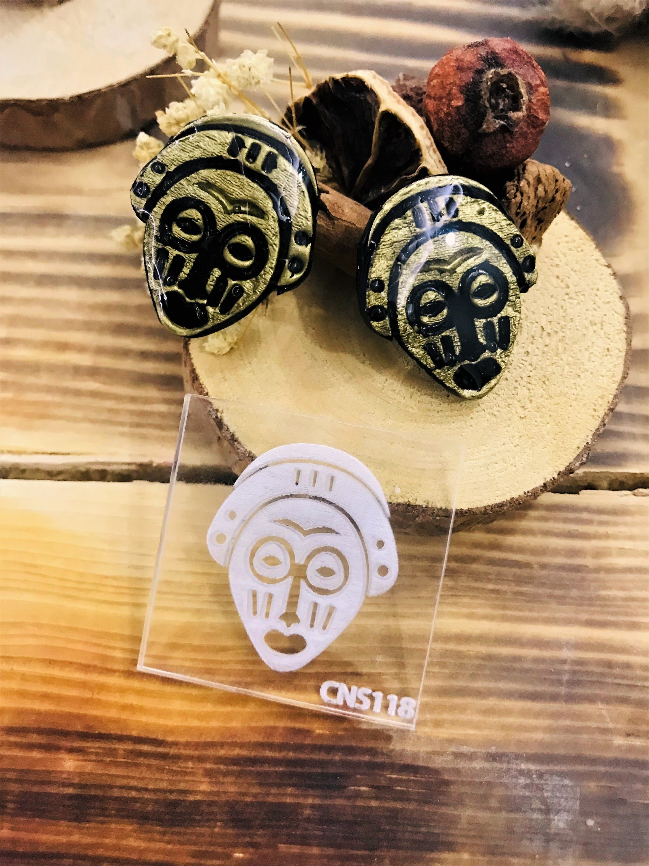 Ethnic Mask Texture Plate & Clay Cutter Set – Round 7cm Stamp in Rubber or Acrylic for Polymer Clay, Ceramic And Air Dry Clay