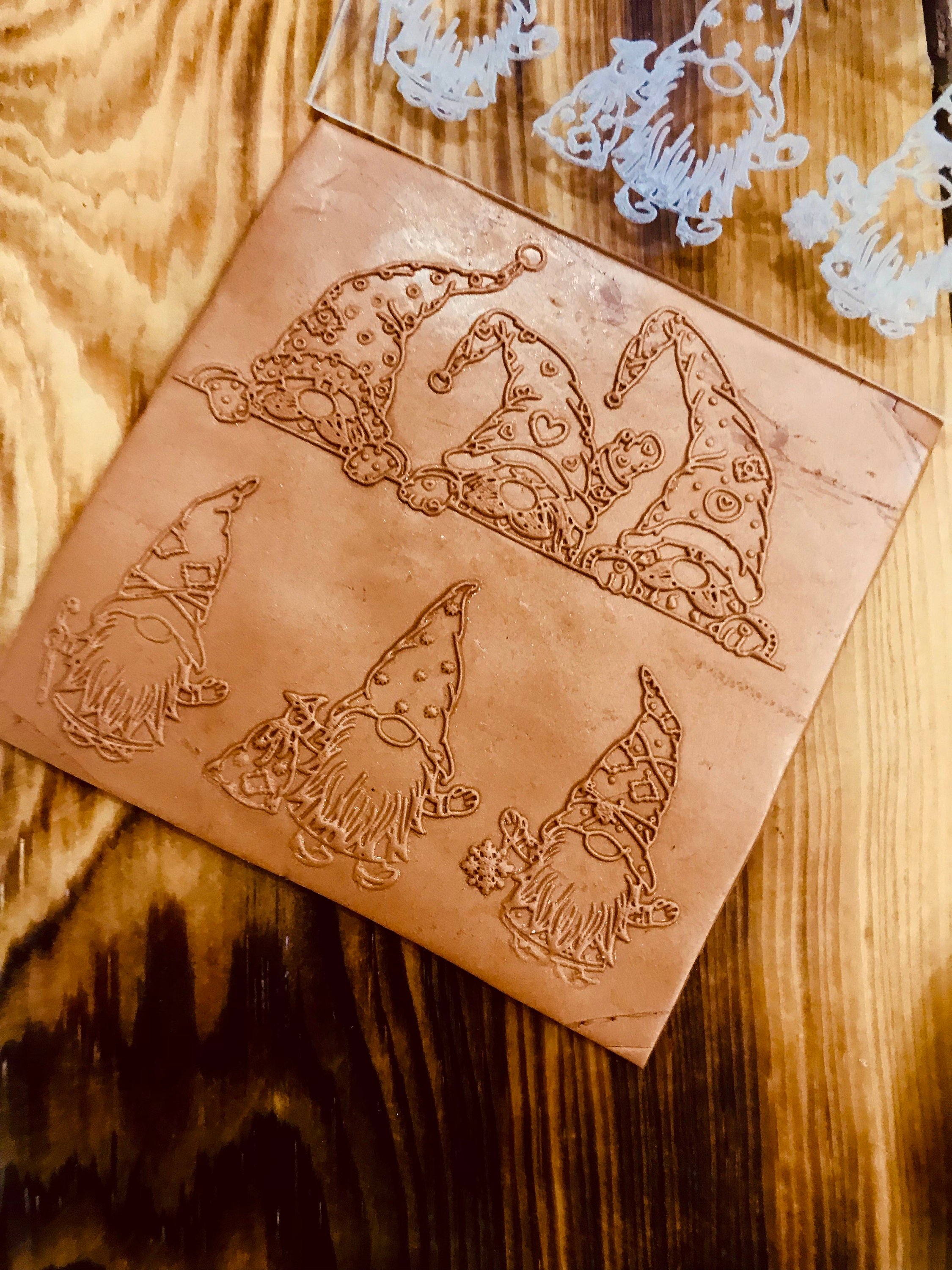 Gnome Pattern Polymer Clay And Fondant Stamp,Embossing Stamp For Polymer Clay, Ceramic , Fondant Stamp, Cookie Embosser, Stamp