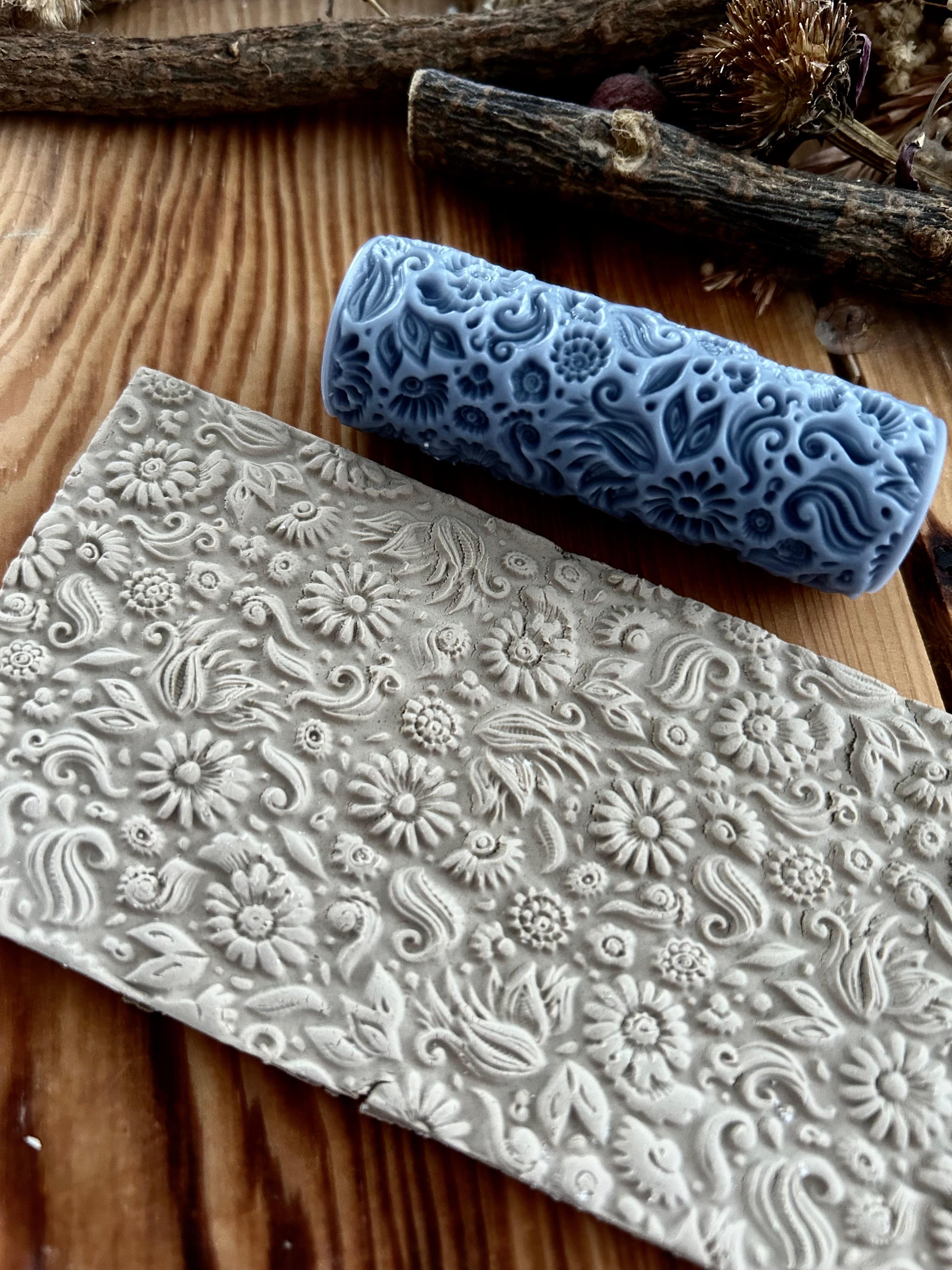 Cute Floral Border Texture Roller for Polymer Clay – 7cm Embossing Roller for Air Dry Clay, Cookie Dough, Ceramic, Fondant, DIY Floral Pattern Tool