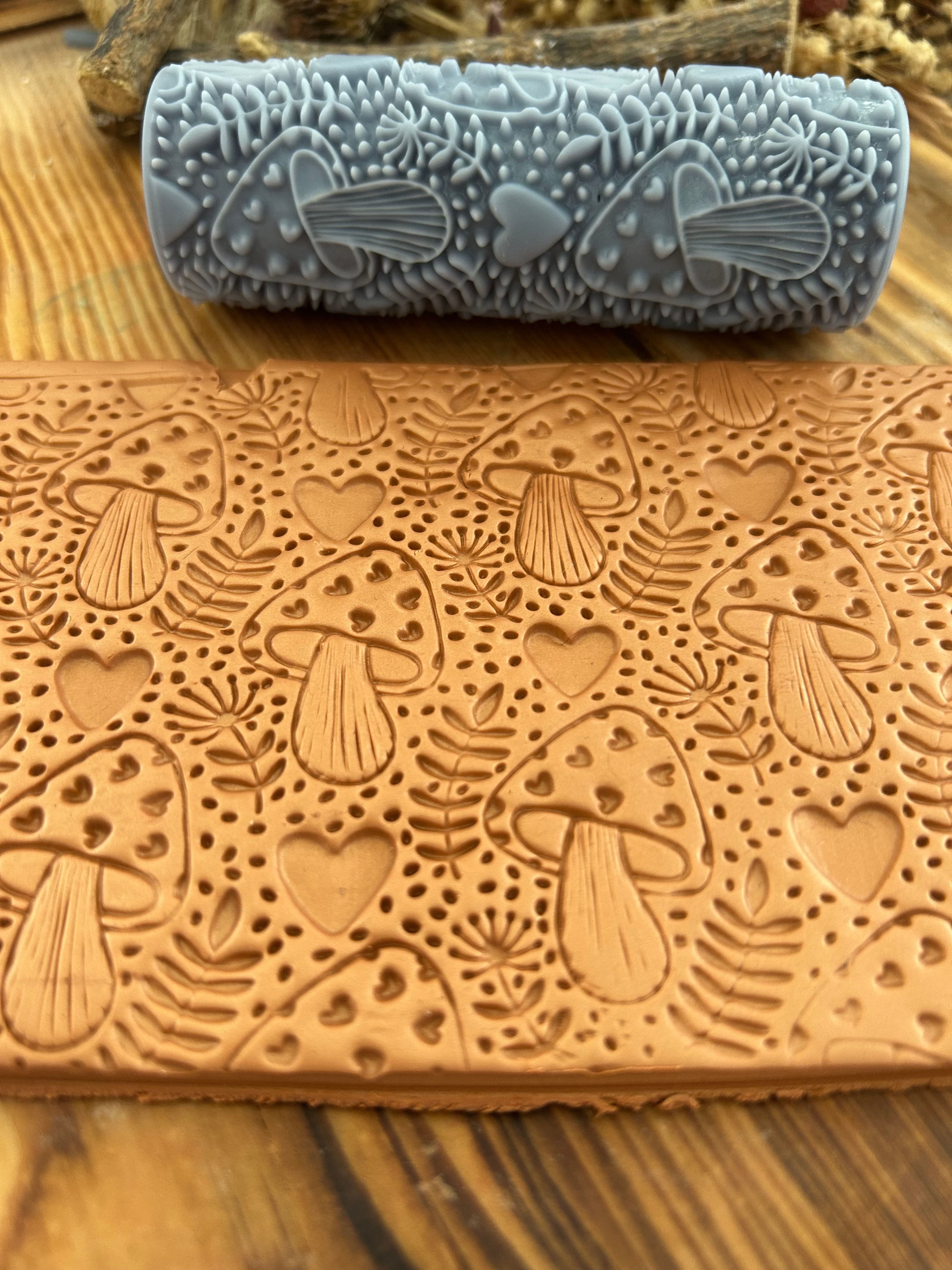 Mushroom Heart Pattern Texture Roller – 10cm Embossing Roller for Polymer Clay, Air Dry Clay, Soap, Metal Clay & DIY Crafts