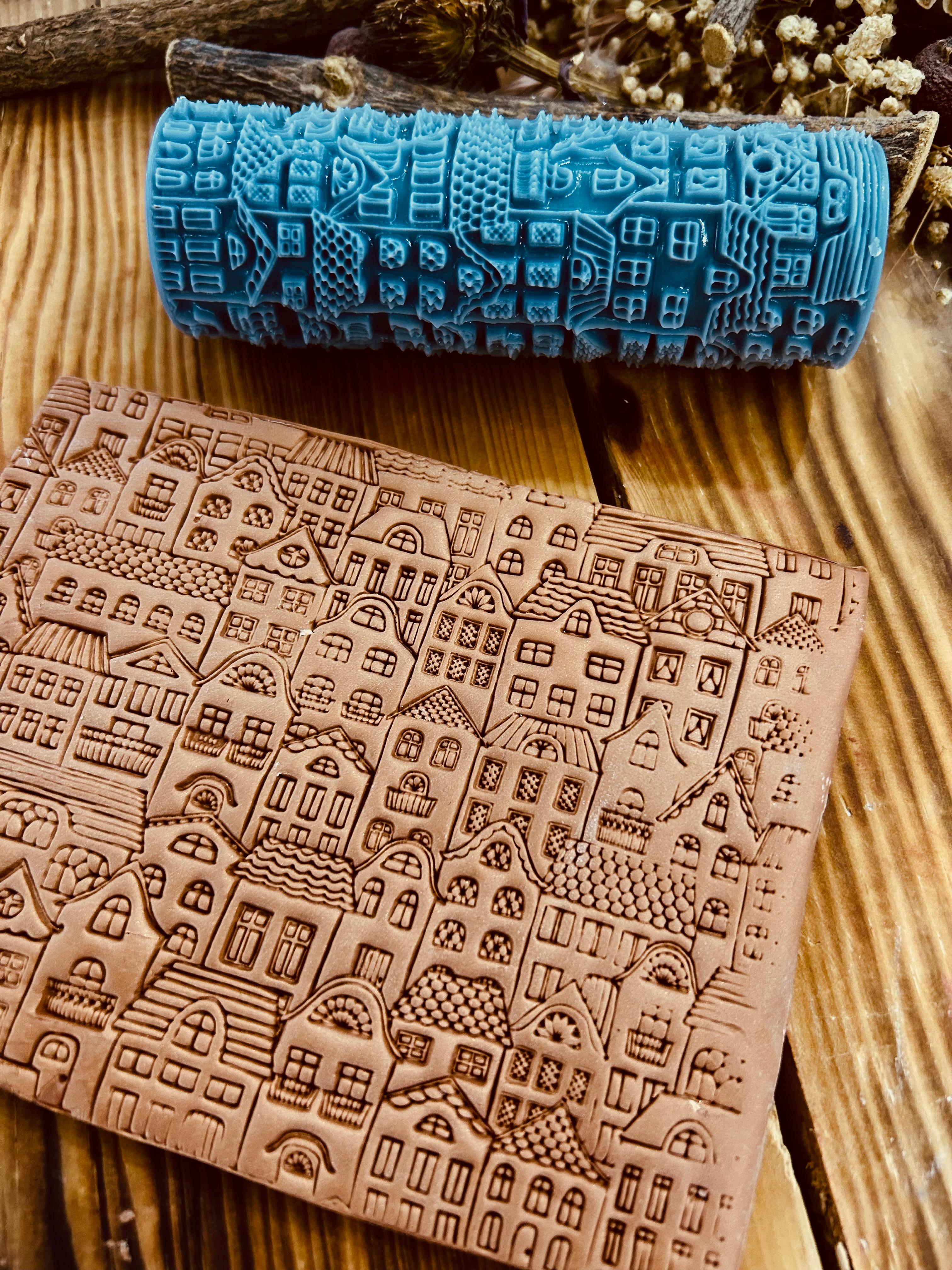 Cityscape & Houses Pattern Texture Roller – 10cm Embossing Roller for Polymer Clay, Air Dry Clay, Soap, Metal Clay, DIY Crafts