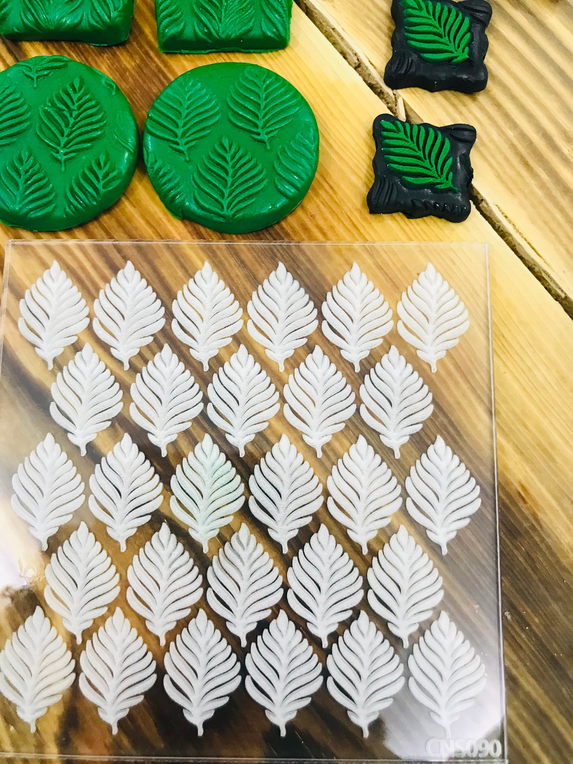Monstera Leaf Pattern Acrylic Texture Mat, Texture Tile, Embosser Stamp, Dough Sheeter, Ceramic Supplies, Botanical Pattern Texture Plate