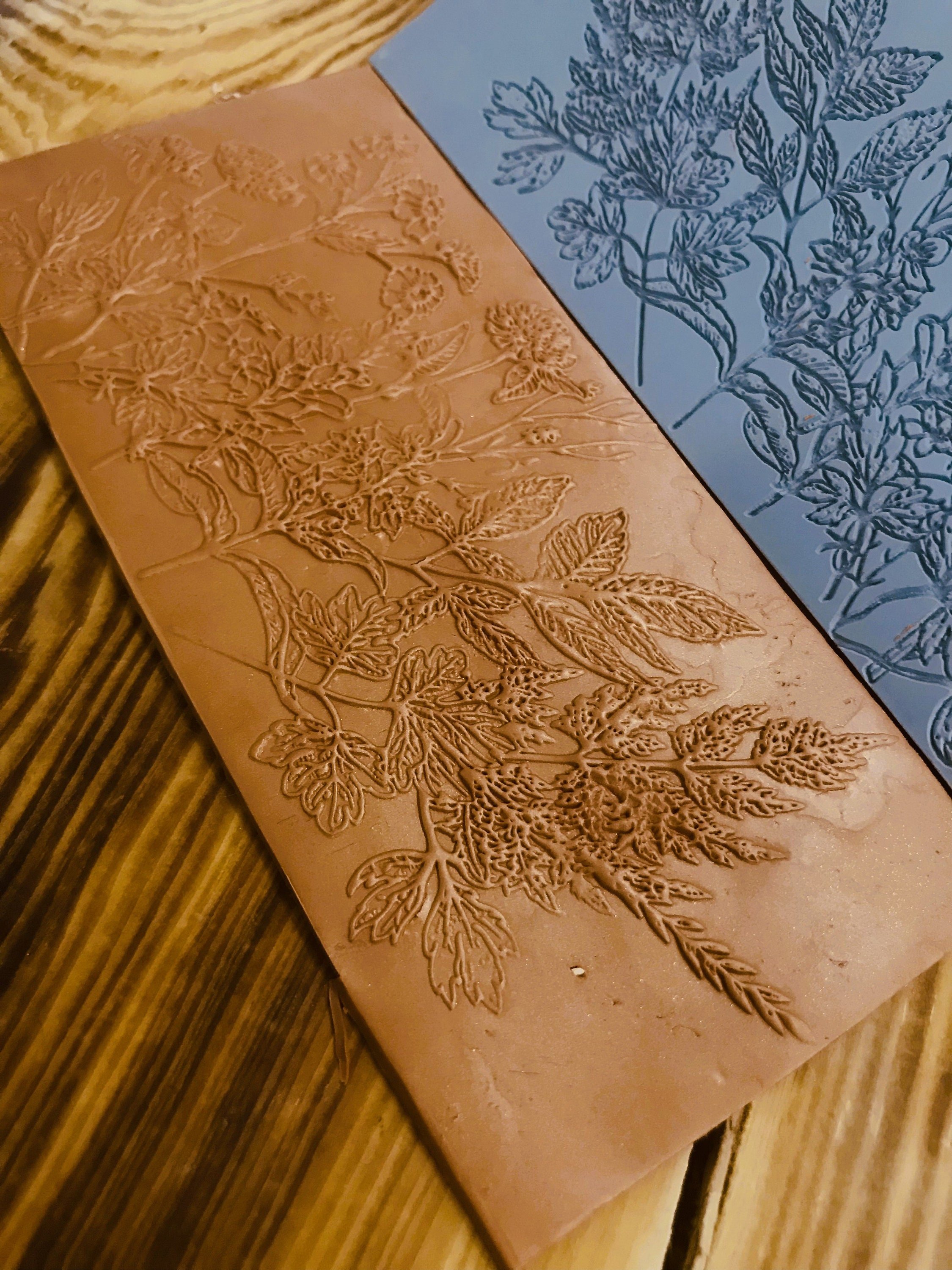 Flower Meadow Rubber Texture Mat – Large Polymer Clay Texture Sheet for Earrings & Jewelry | Floral Pattern | Flexible Clay Tool | 150x70mm