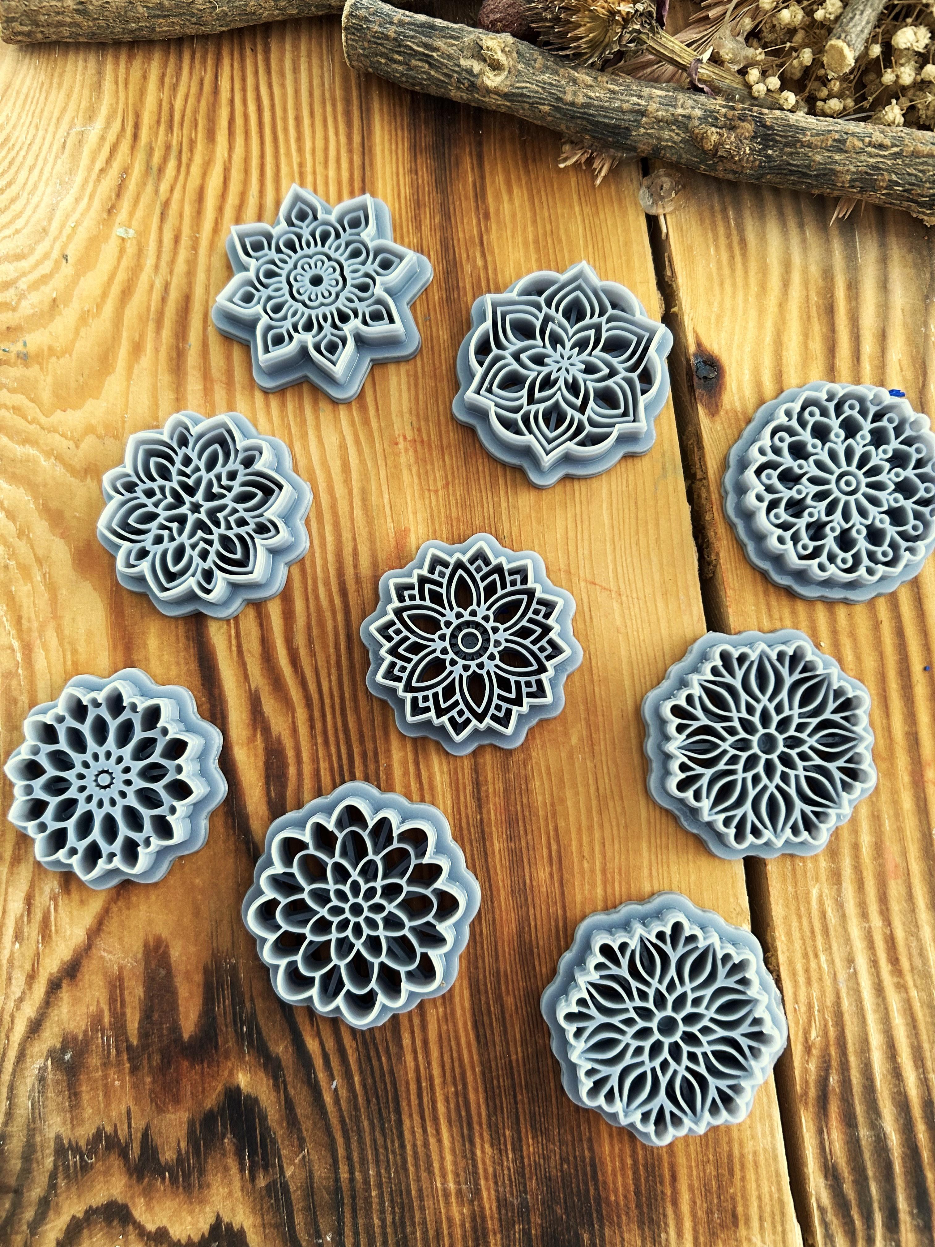 Mandala Clay Cutter Set – 9 Polymer Clay Cutters – Boho Mandala Pattern – 35mm to 50mm Sizes – 3D Printed Tools for Earrings & DIY Crafts