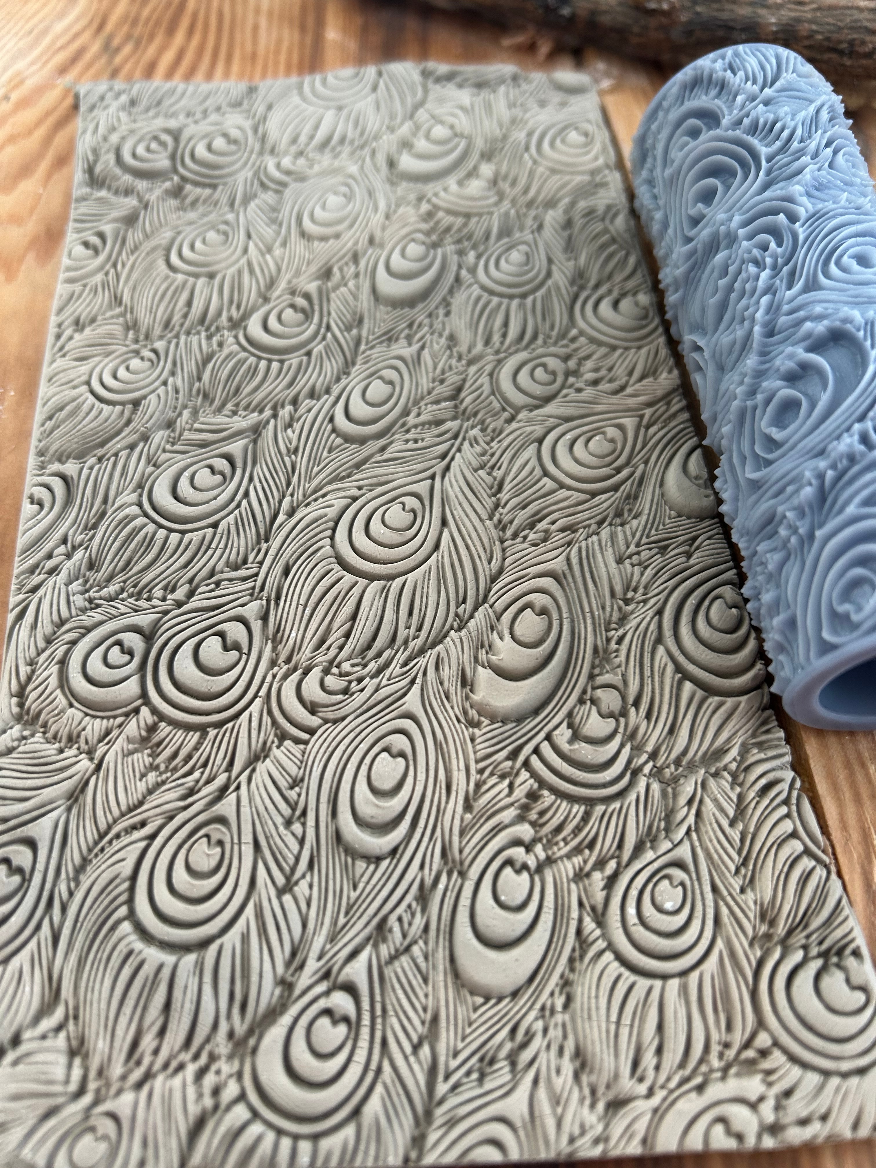 Peacock Feather Texture Roller – 10 cm Embossing Tool for Polymer Clay, Air Dry Clay And Soap