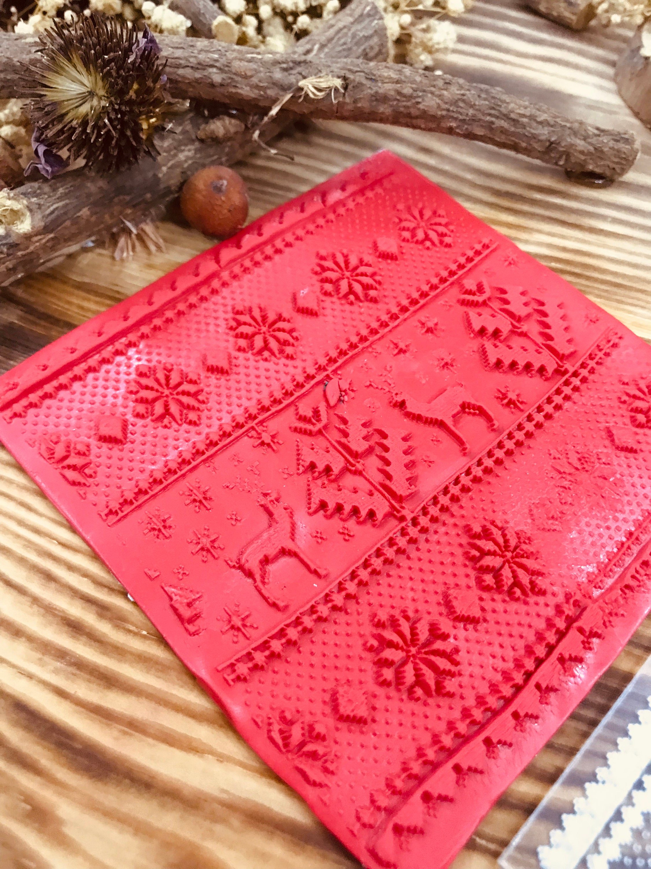 Christmas Deer Pattern Rubber or Acrylic Texture Mat – Polymer Clay Stamp, Embossing Tool, Acrylic Texture Sheet, Plaque, Tile for Fimo, Sculpey, Cernit