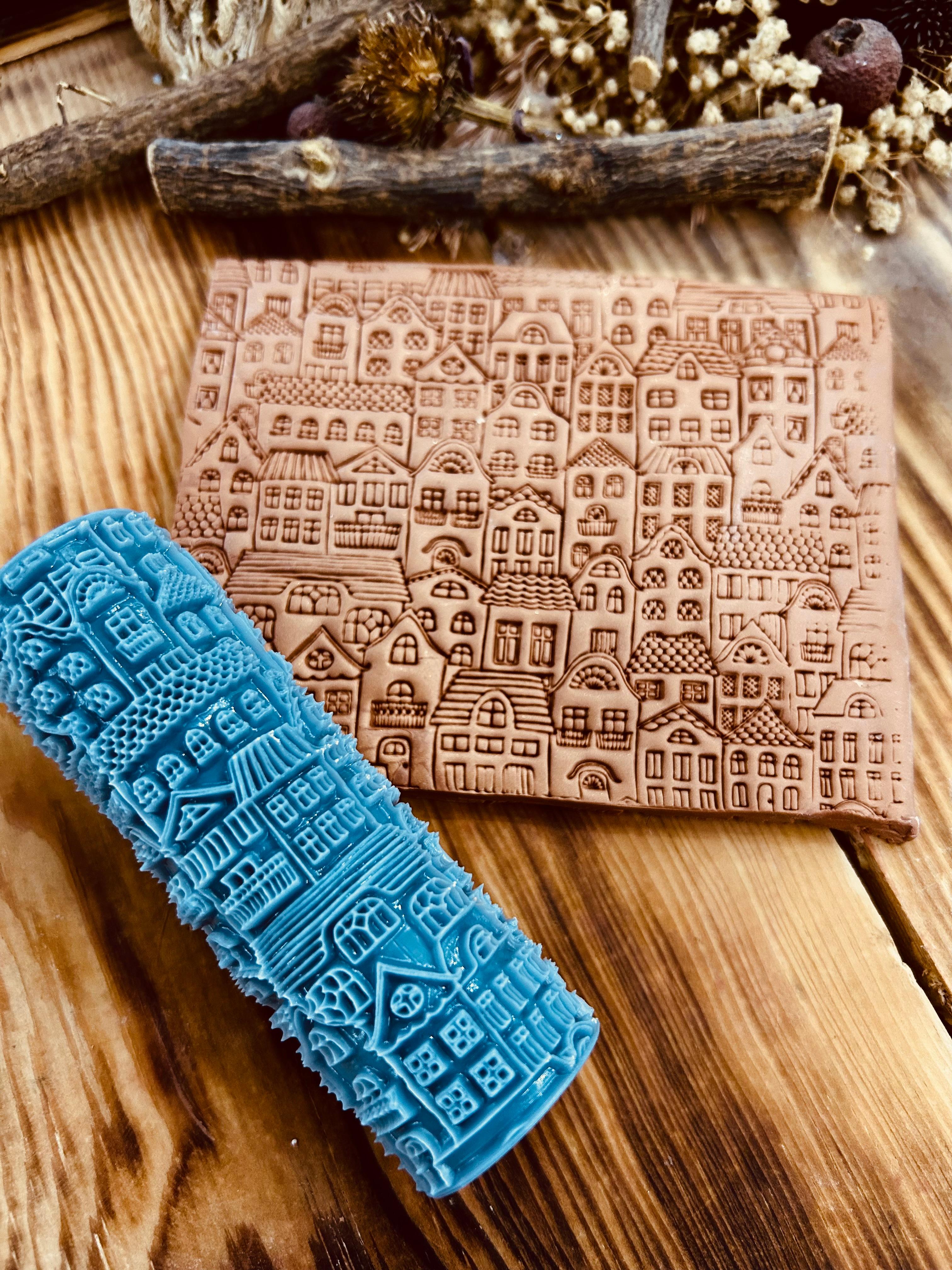 Cityscape & Houses Pattern Texture Roller – 10cm Embossing Roller for Polymer Clay, Air Dry Clay, Soap, Metal Clay, DIY Crafts