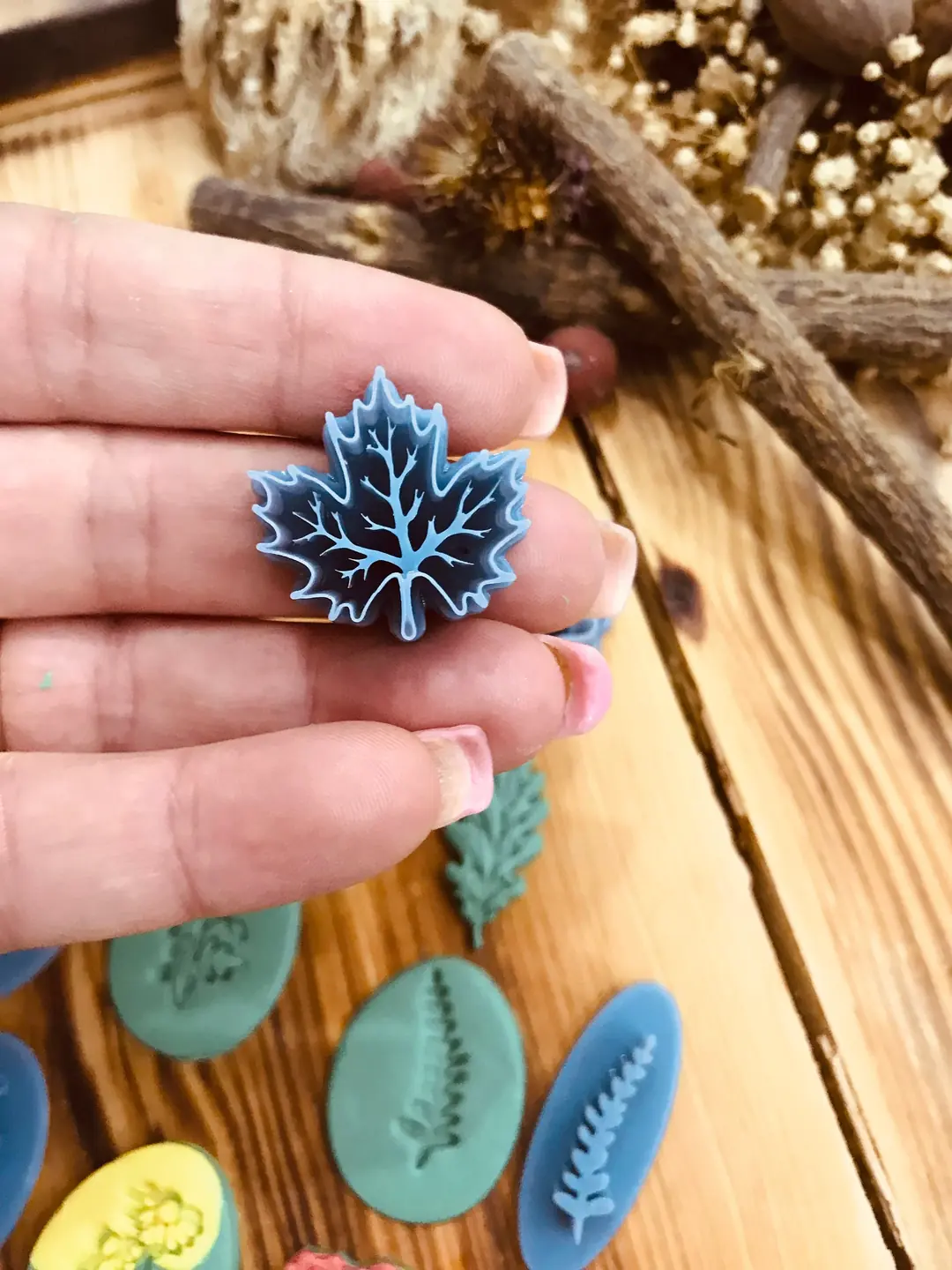 7-Piece Leaves Floral Cutter Stamp Set – Perfect for Polymer