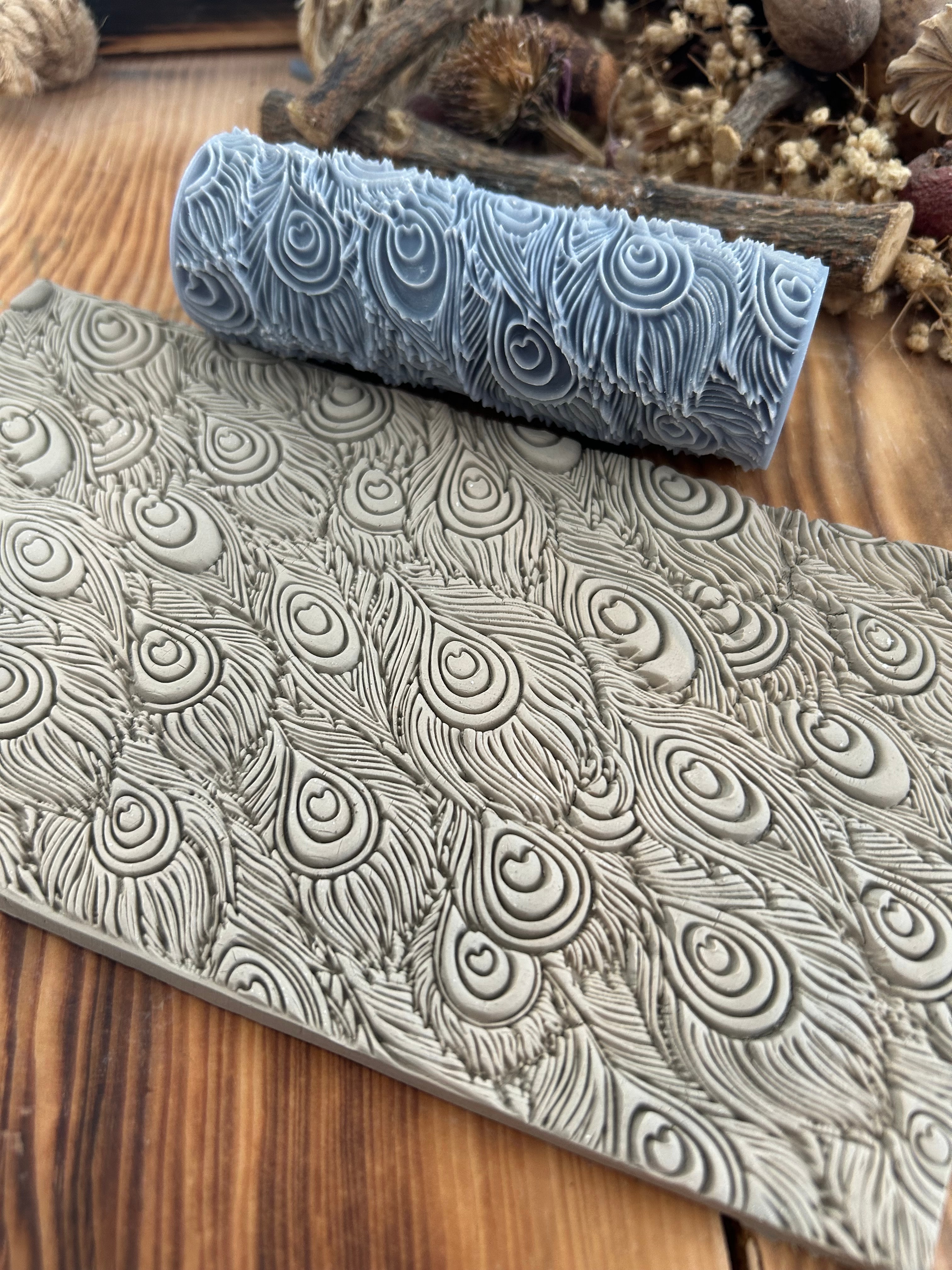 Peacock Feather Texture Roller – 10 cm Embossing Tool for Polymer Clay, Air Dry Clay And Soap