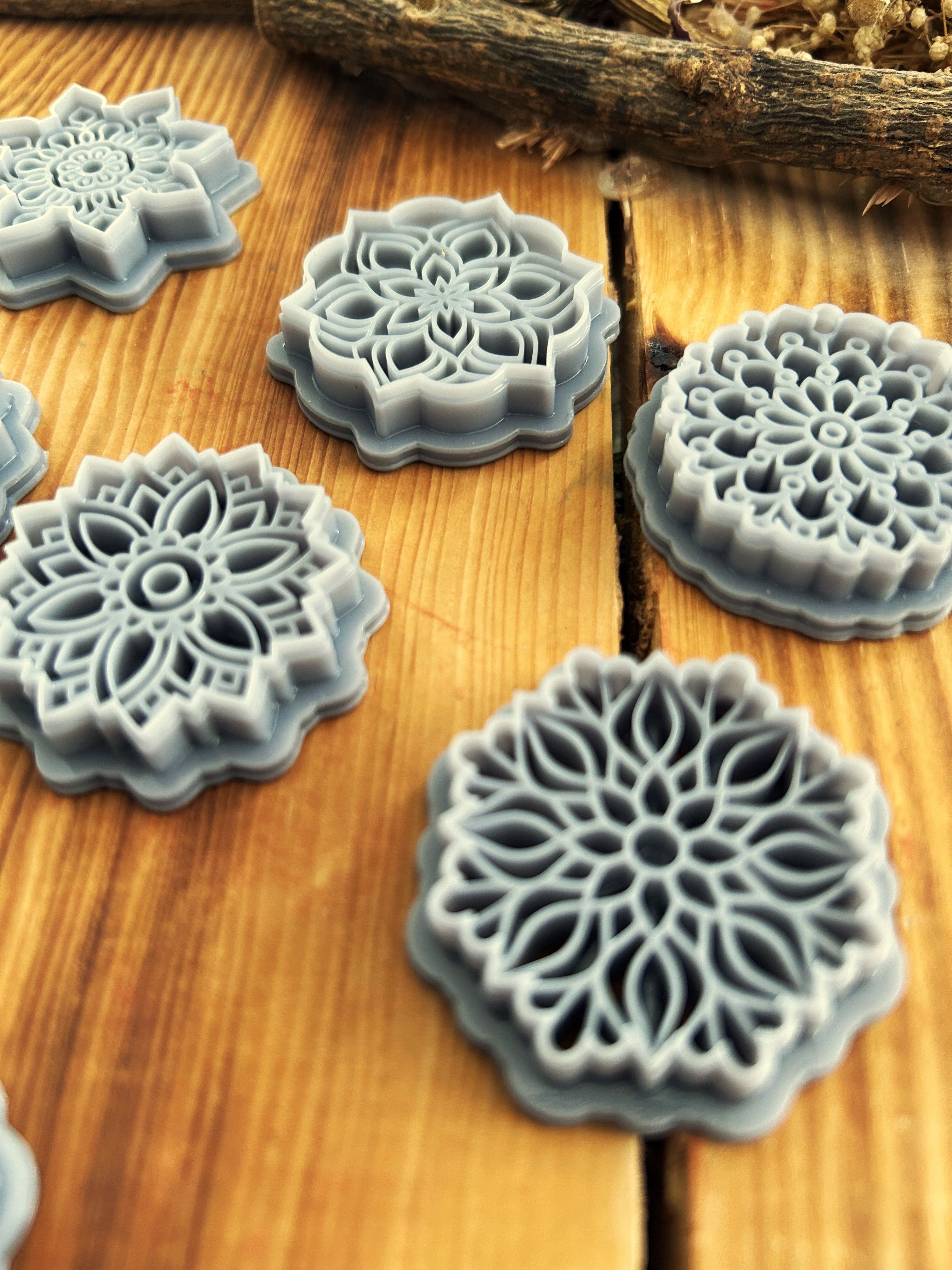 Mandala Clay Cutter Set – 9 Polymer Clay Cutters – Boho Mandala Pattern – 35mm to 50mm Sizes – 3D Printed Tools for Earrings & DIY Crafts