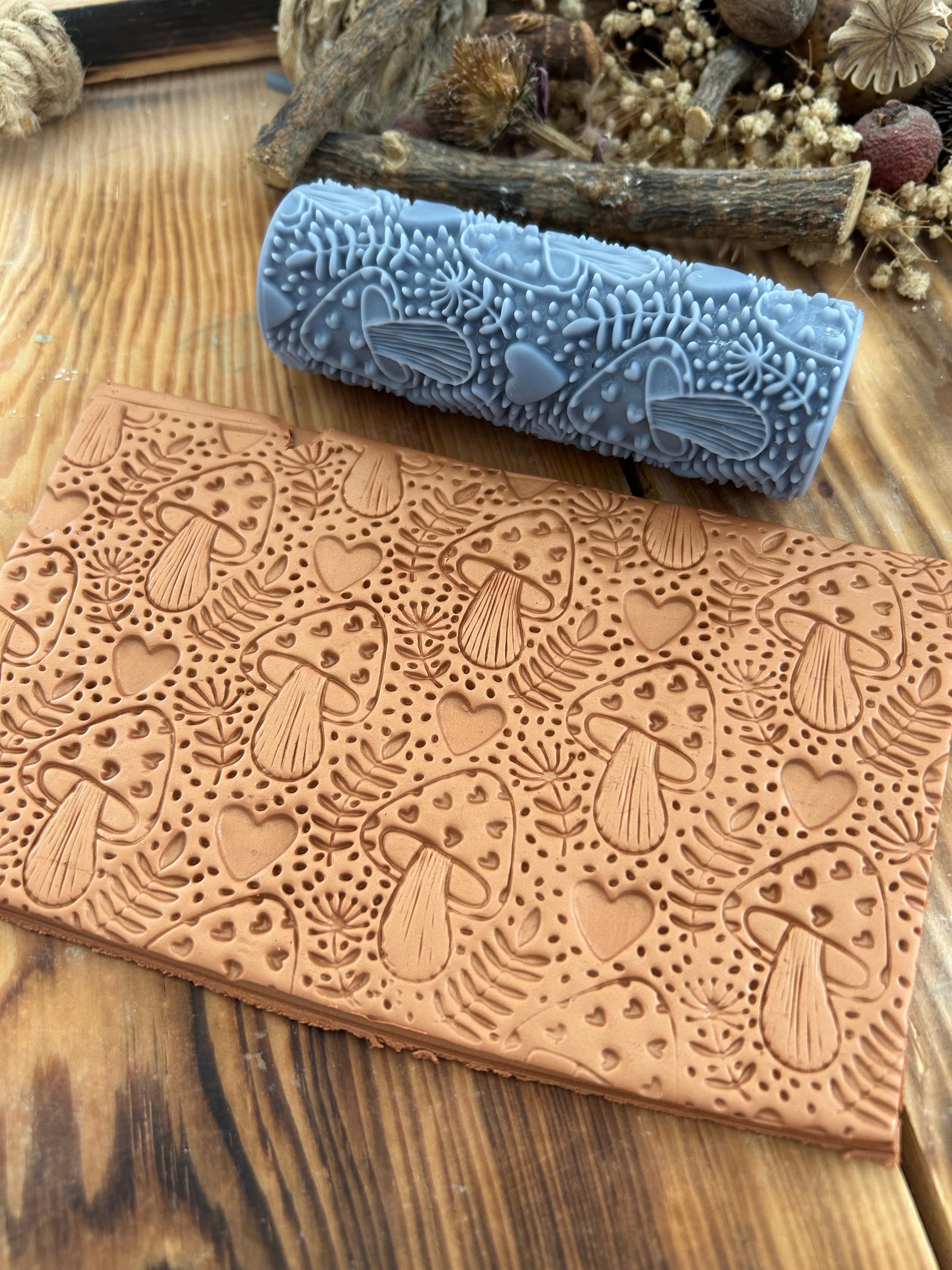 Mushroom Heart Pattern Texture Roller – 10cm Embossing Roller for Polymer Clay, Air Dry Clay, Soap, Metal Clay & DIY Crafts