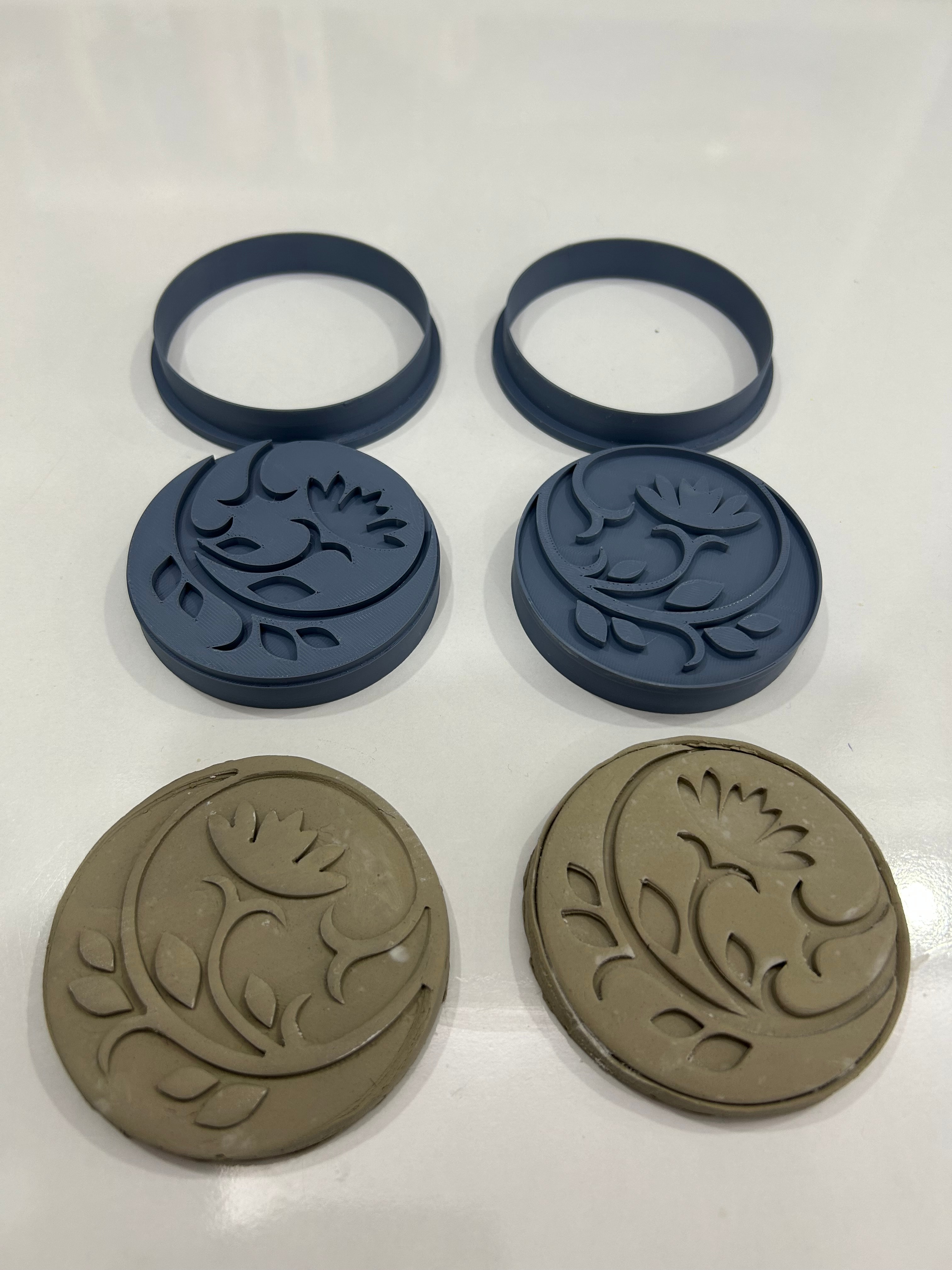 Floral Round Clay Cutter & Stamp Set – Emboss & Deboss Design for Air Dry Clay, Soap, and Candle Crafting (8 cm / 3.15 in)